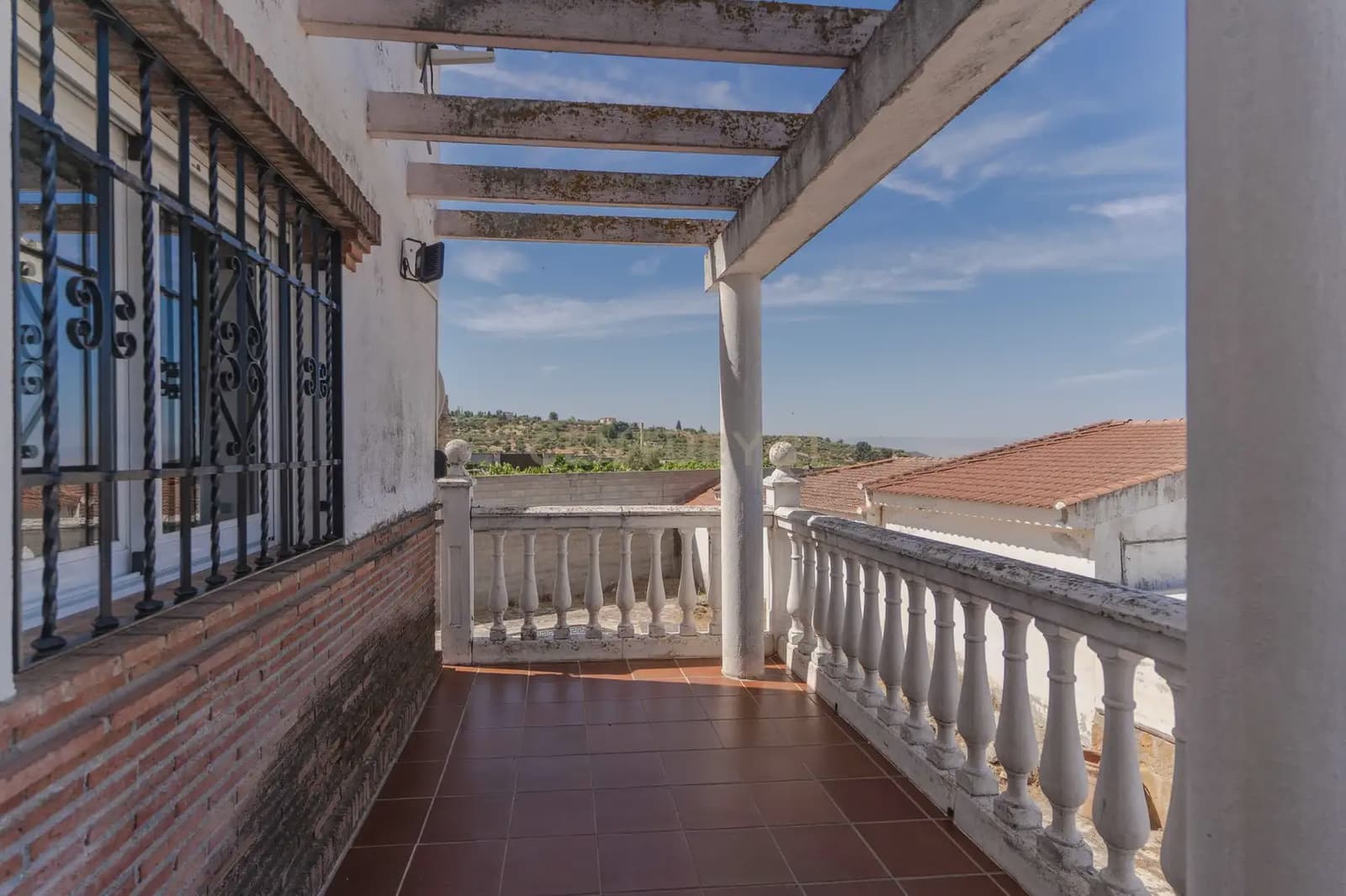 3 slaapkamer Villa te koop in Alfacar met zwembad garage - € 339.000 (Ref: 9984240)