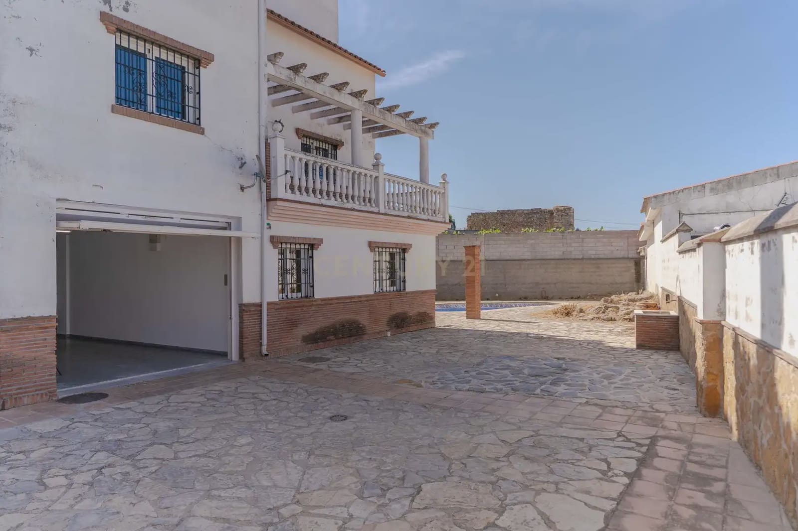 3 slaapkamer Villa te koop in Alfacar met zwembad garage - € 339.000 (Ref: 9984240)