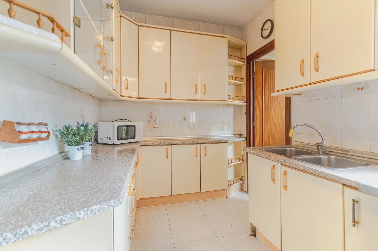 Villa/Maison à vendre à Grenade ville - 340 000 € (Ref: 9984366)