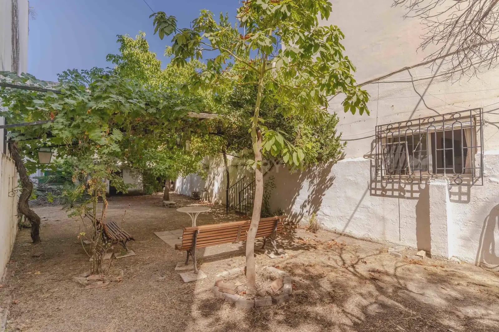 Villa/Maison à vendre à Grenade ville - 340 000 € (Ref: 9984366)