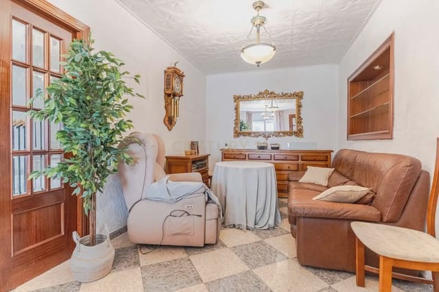 4 makuuhuone Huvila myytävänä paikassa San Francisco Javier, Granada kaupunki mukana 
autotalli - 340 000 € (Ref: 9985323)