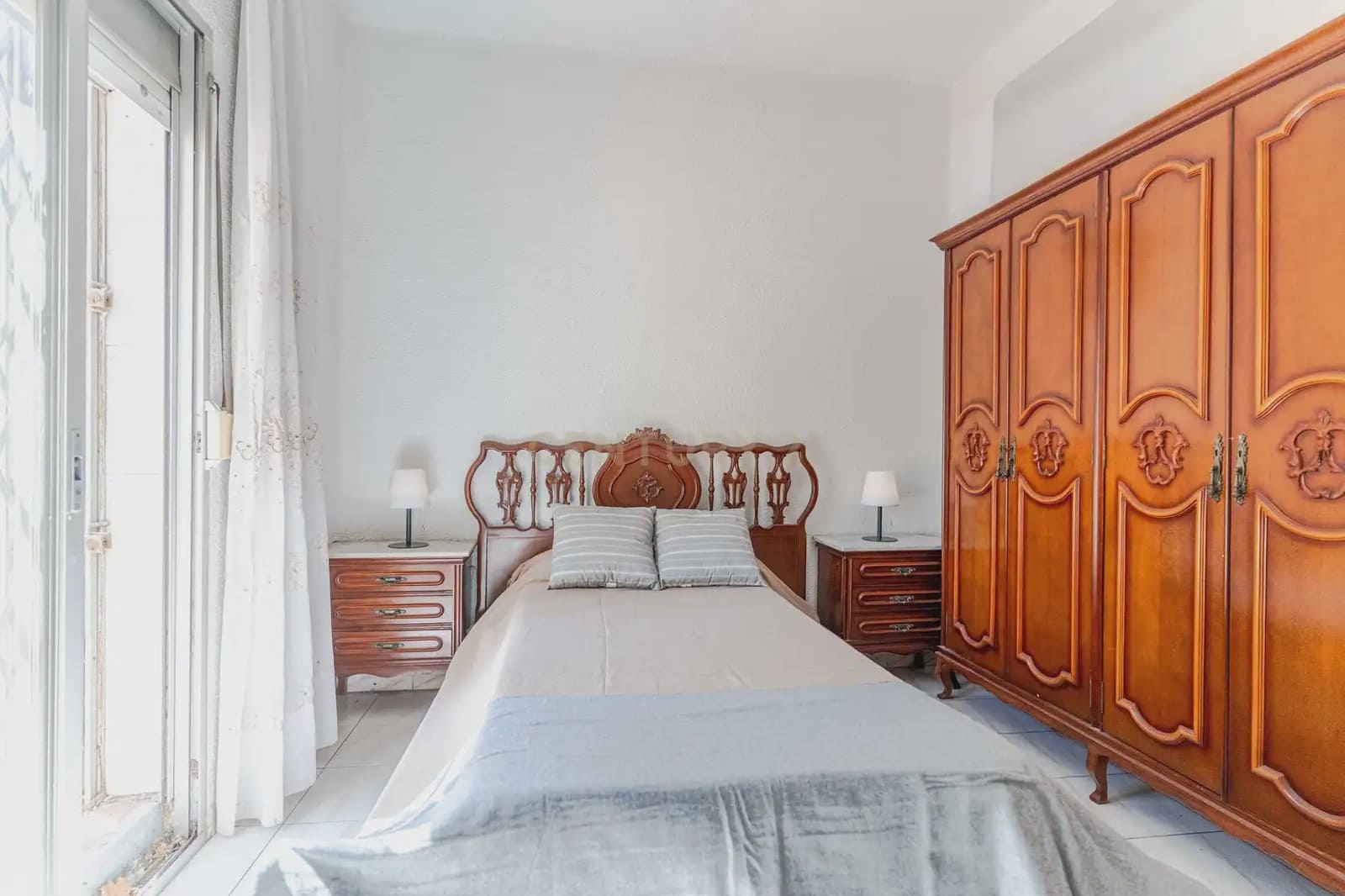 4 soverom Villa til salgs i Granada by med garasje - € 340 000 (Ref: 9985323)