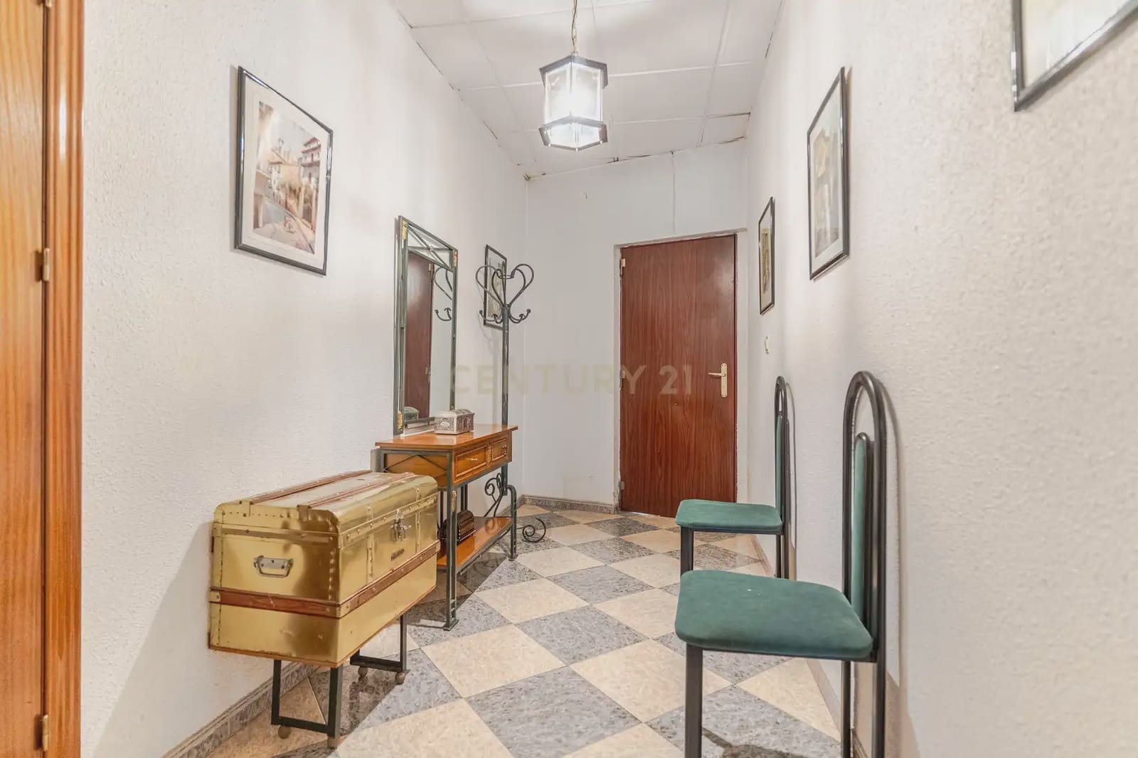 4 soverom Villa til salgs i Granada by med garasje - € 340 000 (Ref: 9985323)