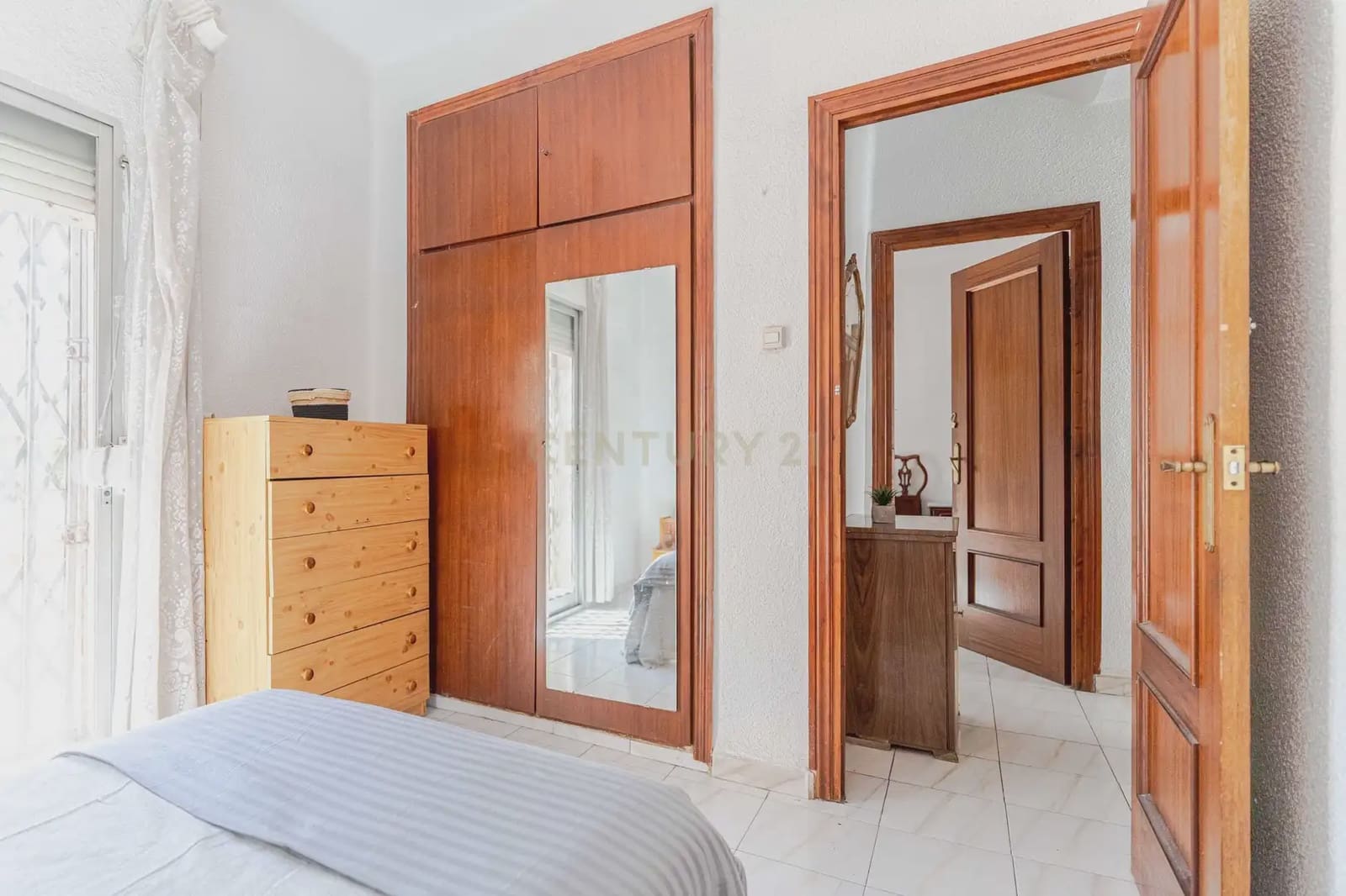 4 soverom Villa til salgs i Granada by med garasje - € 340 000 (Ref: 9985323)