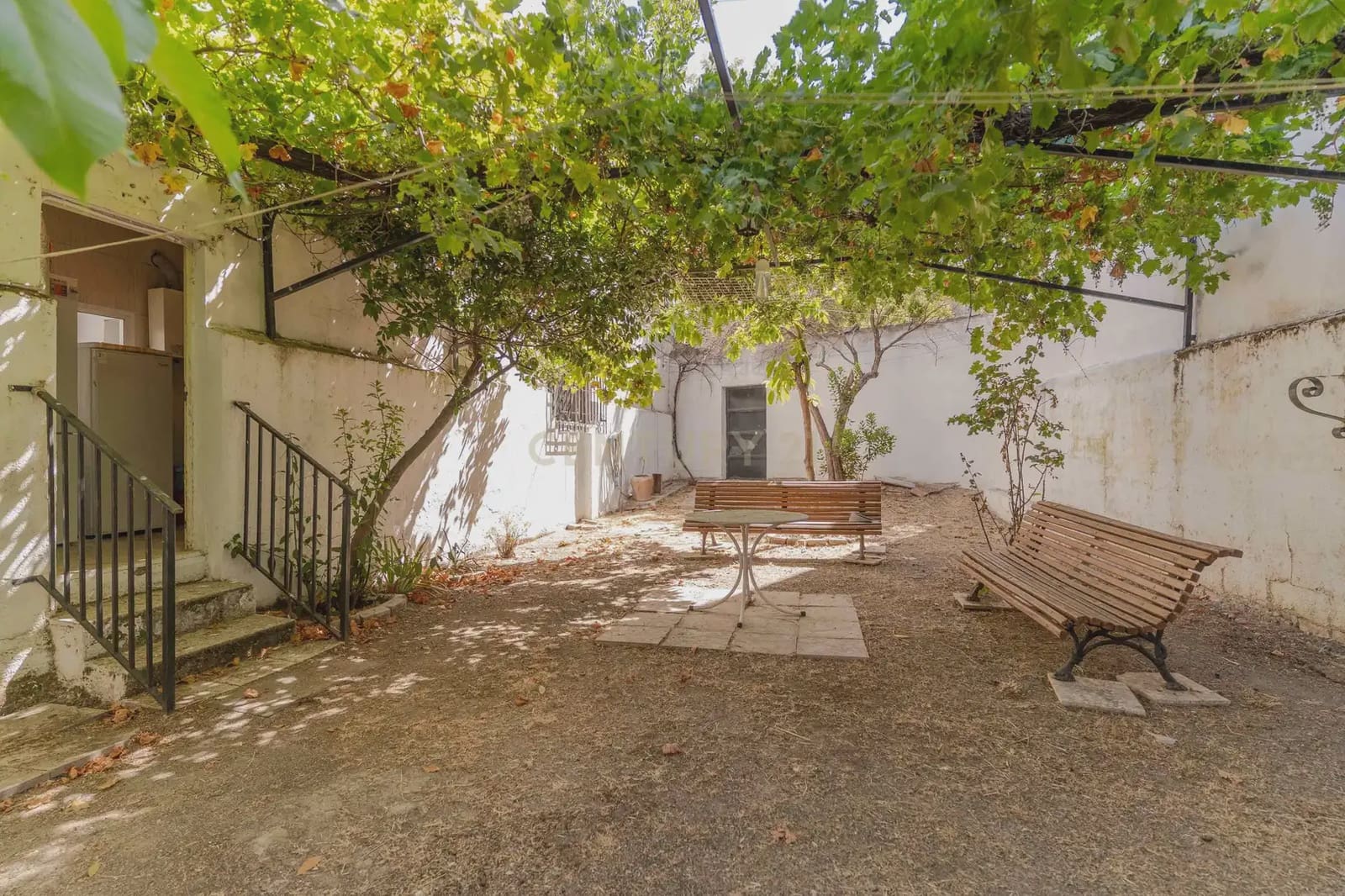 4 soverom Villa til salgs i Granada by med garasje - € 340 000 (Ref: 9985323)
