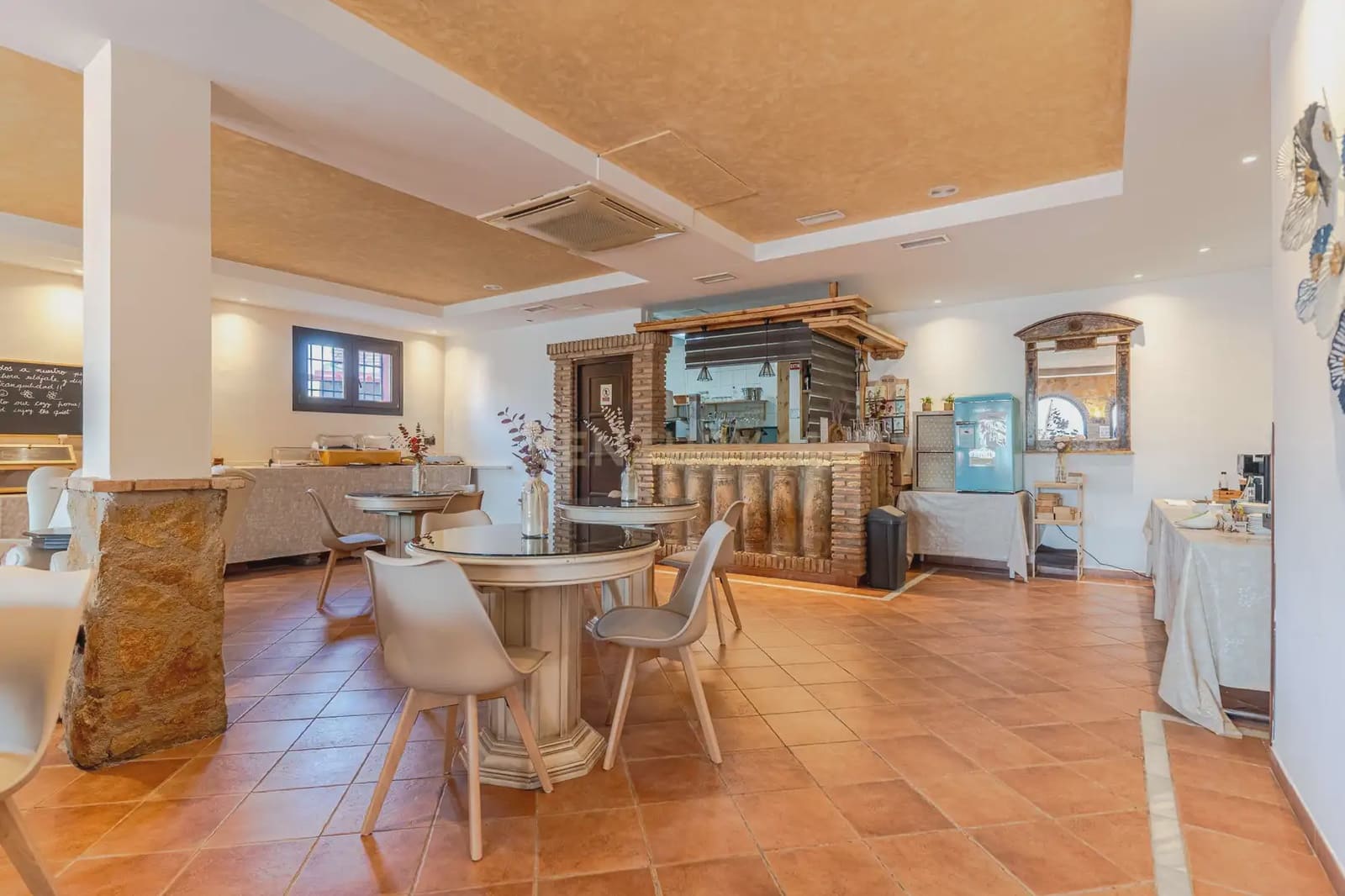 15 slaapkamer Hotel te koop in Cenes de la Vega met zwembad - € 1.600.000 (Ref: 9986241)