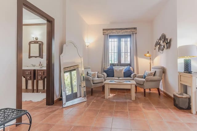 15 slaapkamer Hotel te koop in Cenes de la Vega met zwembad - € 1.600.000 (Ref: 9986241)