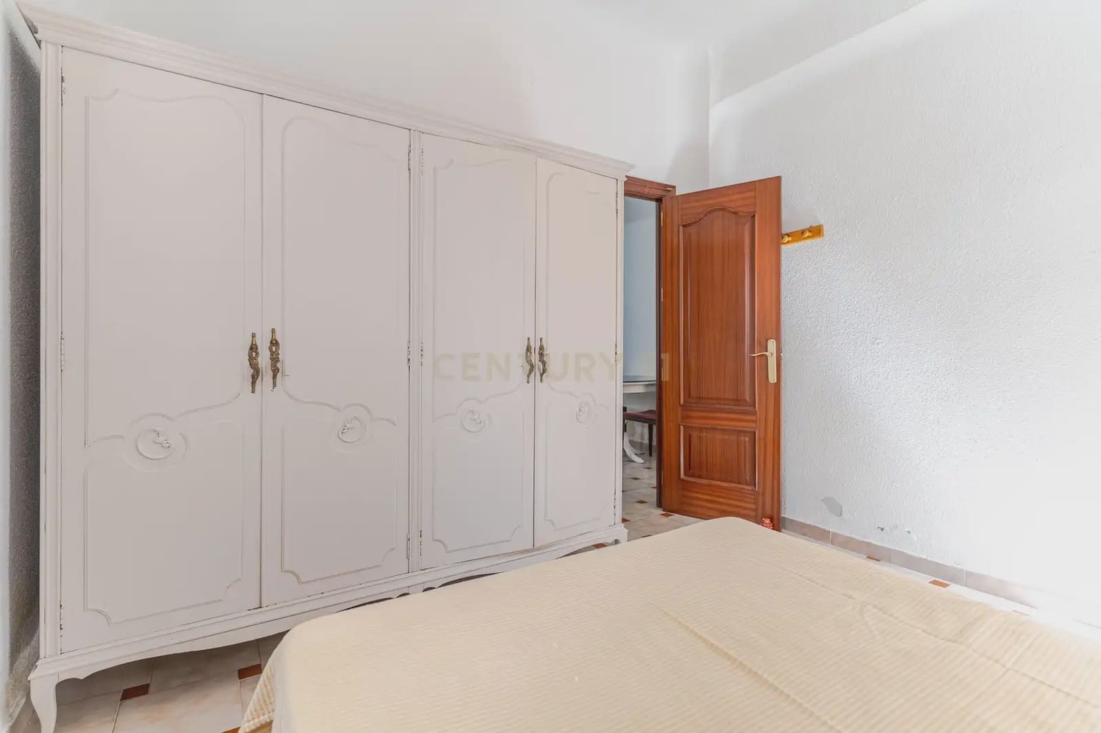 3 bedroom Flat for sale in Granada city - € 199,000 (Ref: 9994676)
