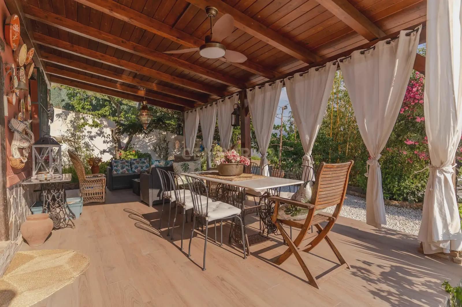 2 Zimmer Finca/Landgut zu verkaufen in Lanjaron mit Pool Garage - 1.300.000 € (Ref: 9996537)