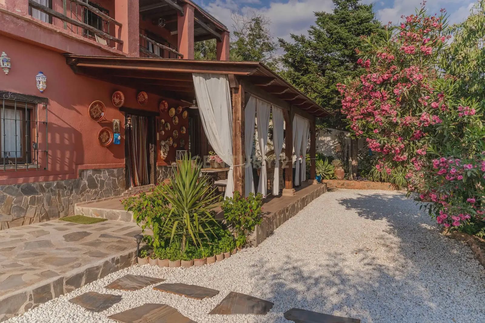 2 Zimmer Finca/Landgut zu verkaufen in Lanjaron mit Pool Garage - 1.300.000 € (Ref: 9996537)