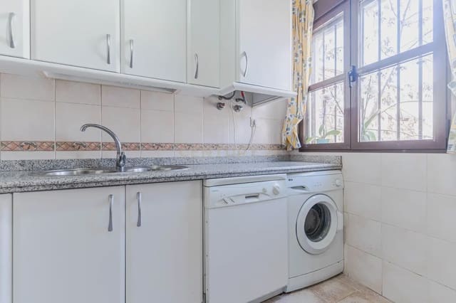 2 makuuhuone Asunto vuokrattavana paikassa Centro - Sagrario, Granada kaupunki - 800 € (Ref: 9997823)
