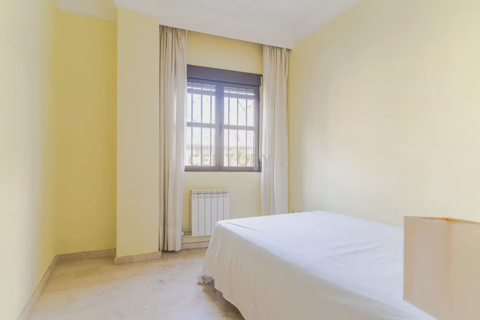 2 Zimmer Wohnung zu vermieten in Granada Stadt - 800 € (Ref: 9997823)