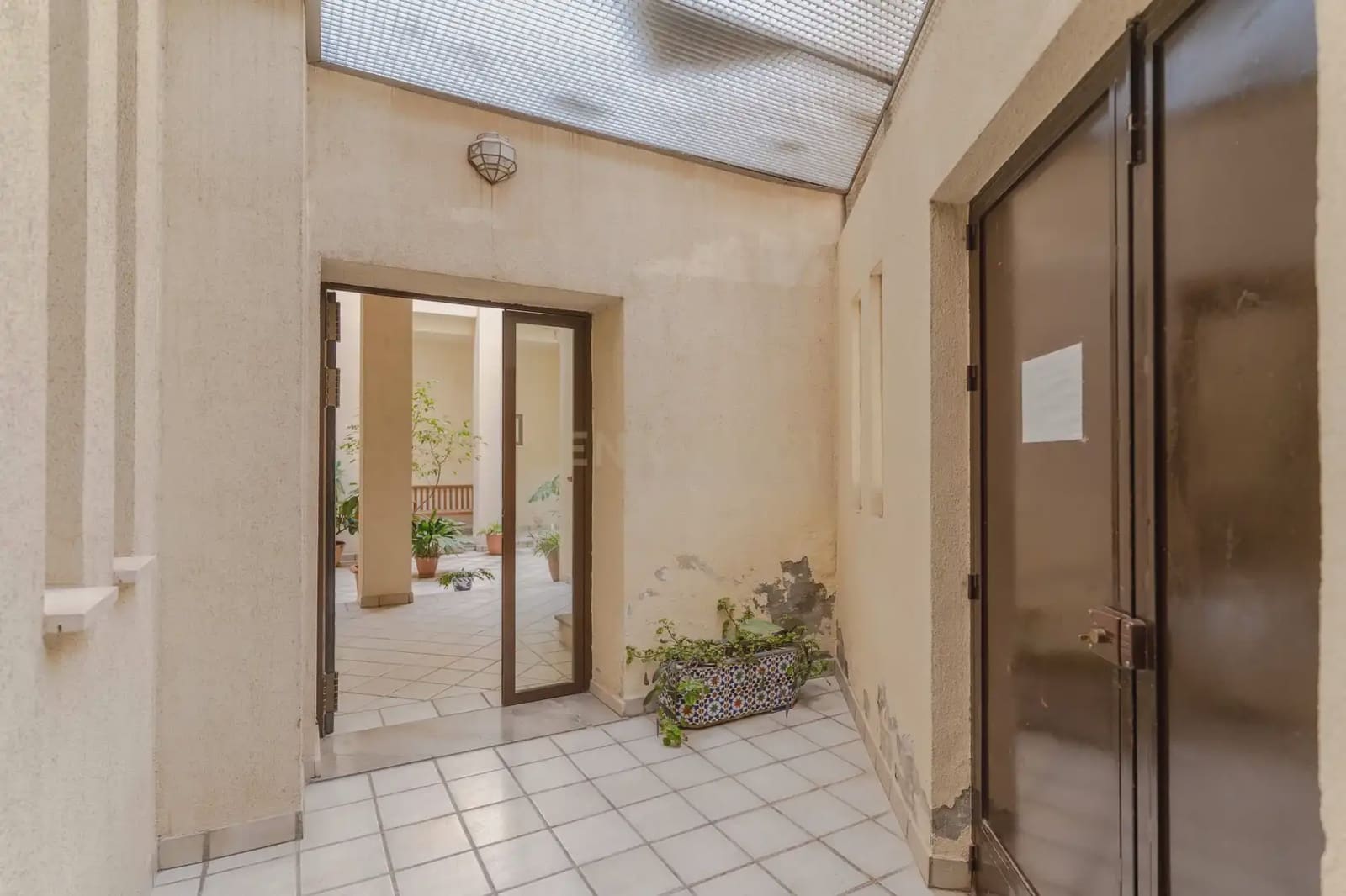 2 Zimmer Wohnung zu vermieten in Granada Stadt - 800 € (Ref: 9997823)