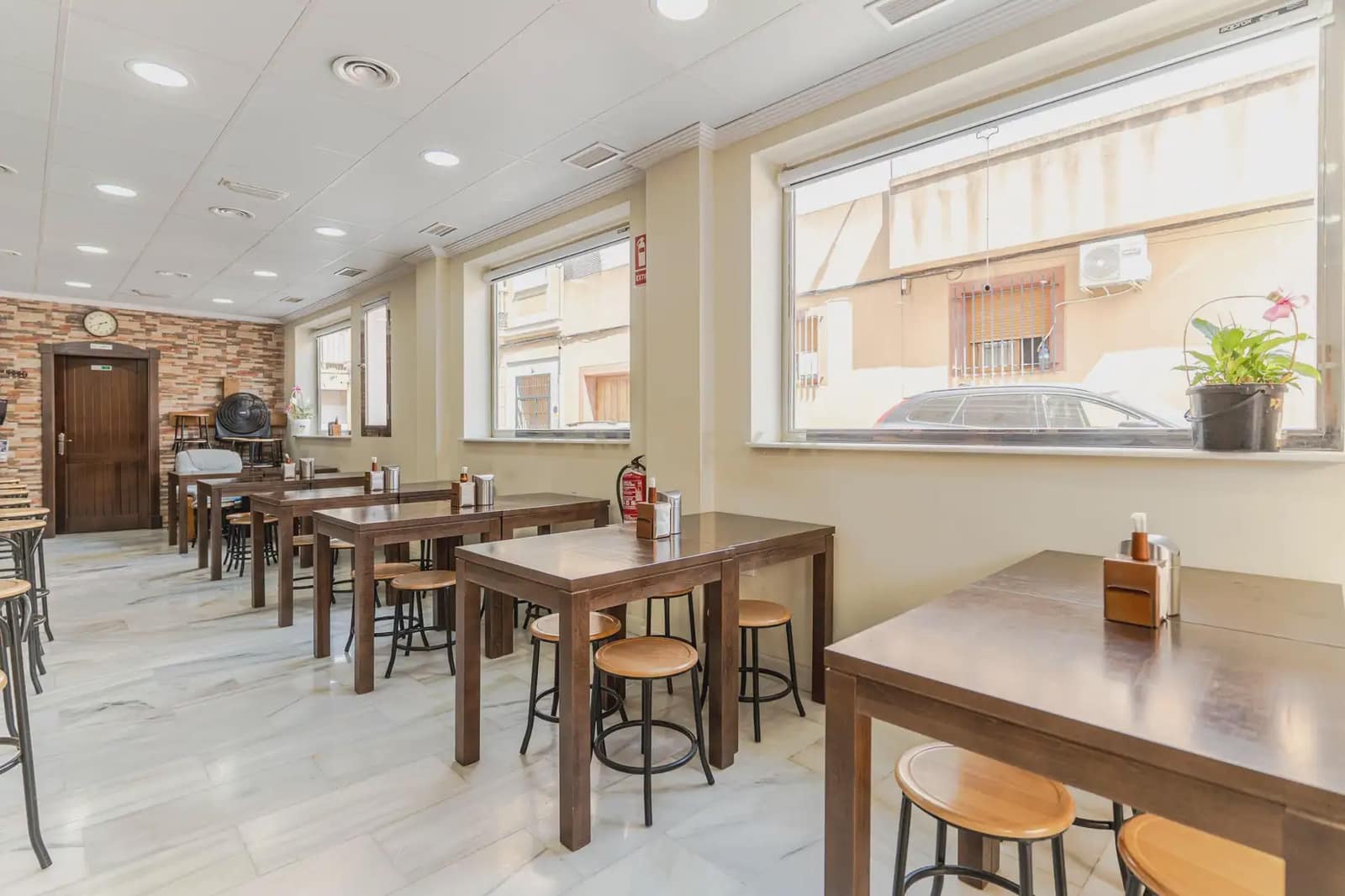 14 sypialnia Hotel na sprzedaż w Motril - 549 900 € (Ref: 9999840)