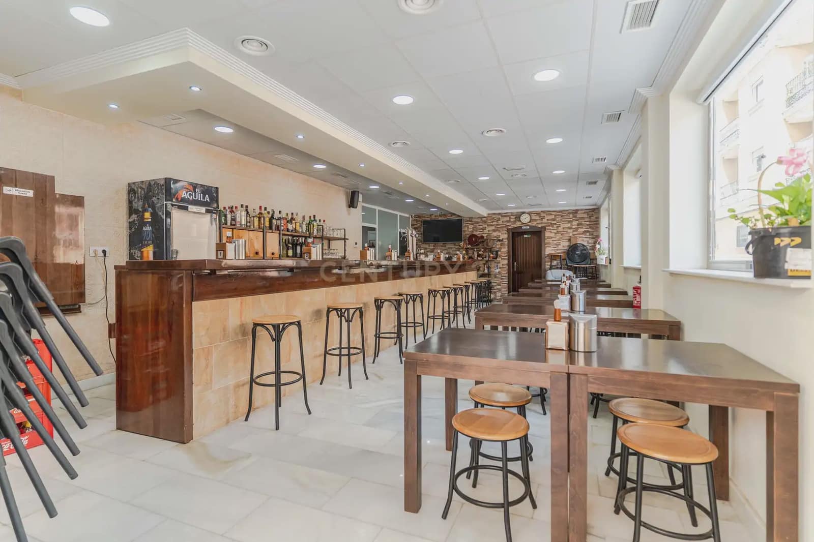 14 sypialnia Hotel na sprzedaż w Motril - 549 900 € (Ref: 9999840)