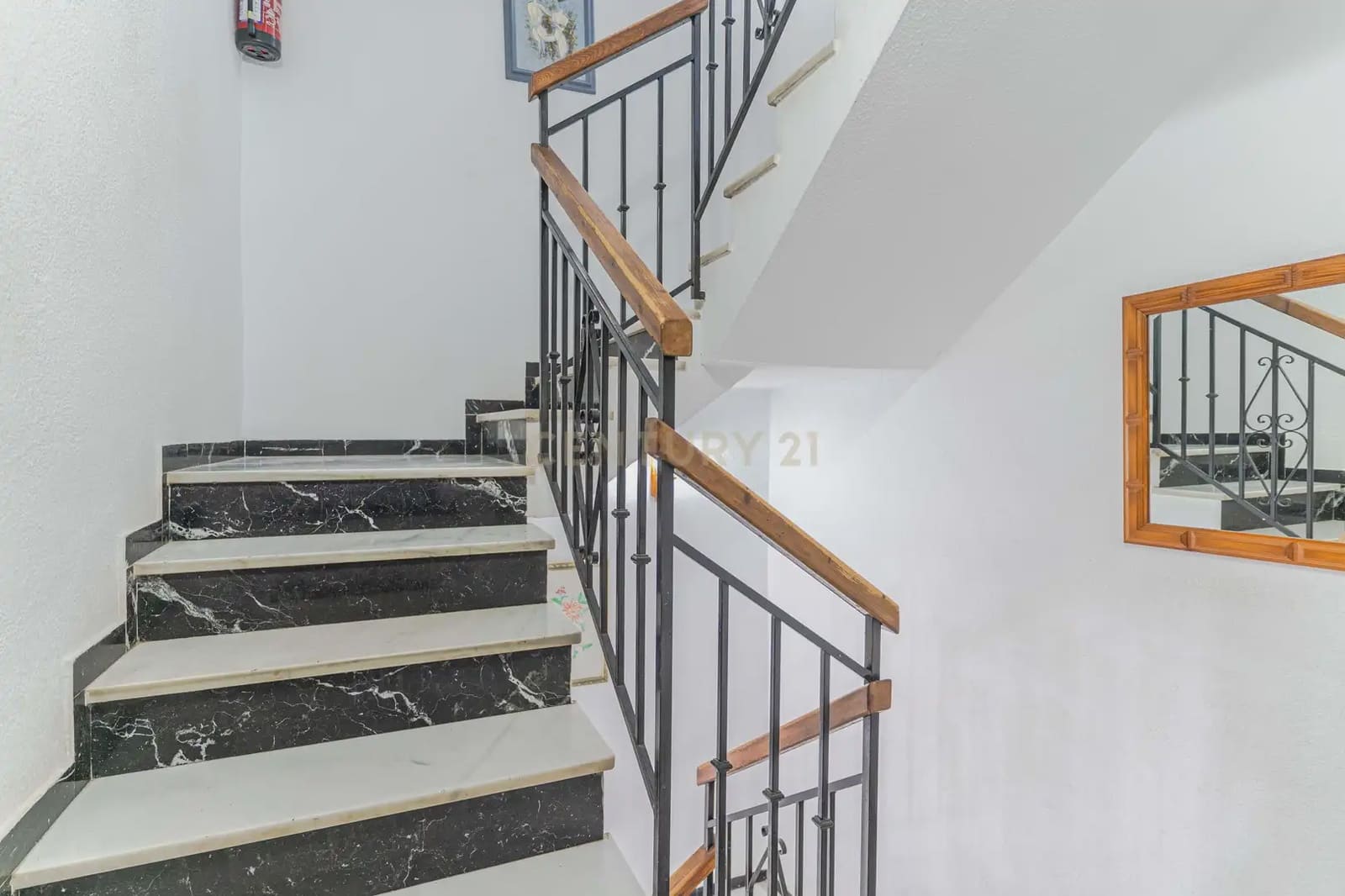 14 sypialnia Hotel na sprzedaż w Motril - 549 900 € (Ref: 9999840)