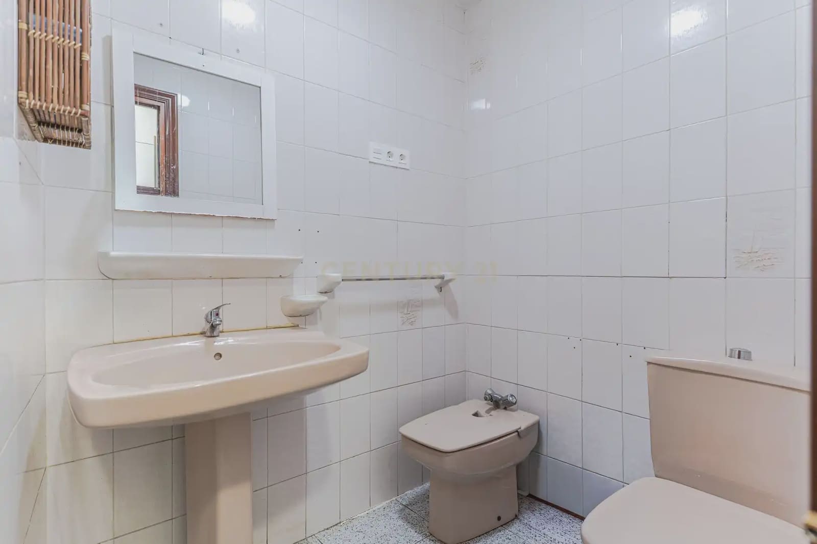 14 sypialnia Hotel na sprzedaż w Motril - 549 900 € (Ref: 9999840)