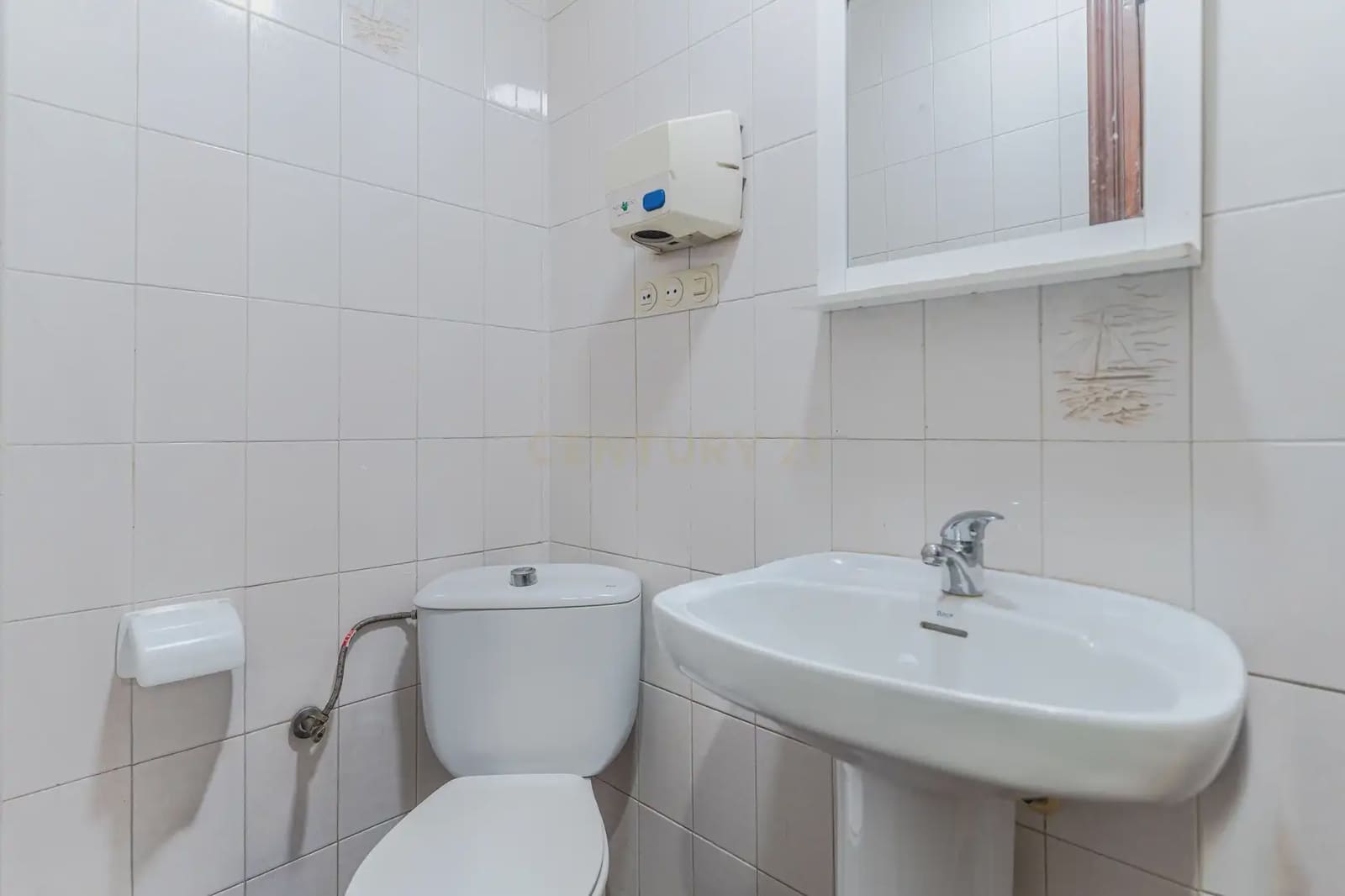 14 sypialnia Hotel na sprzedaż w Motril - 549 900 € (Ref: 9999840)