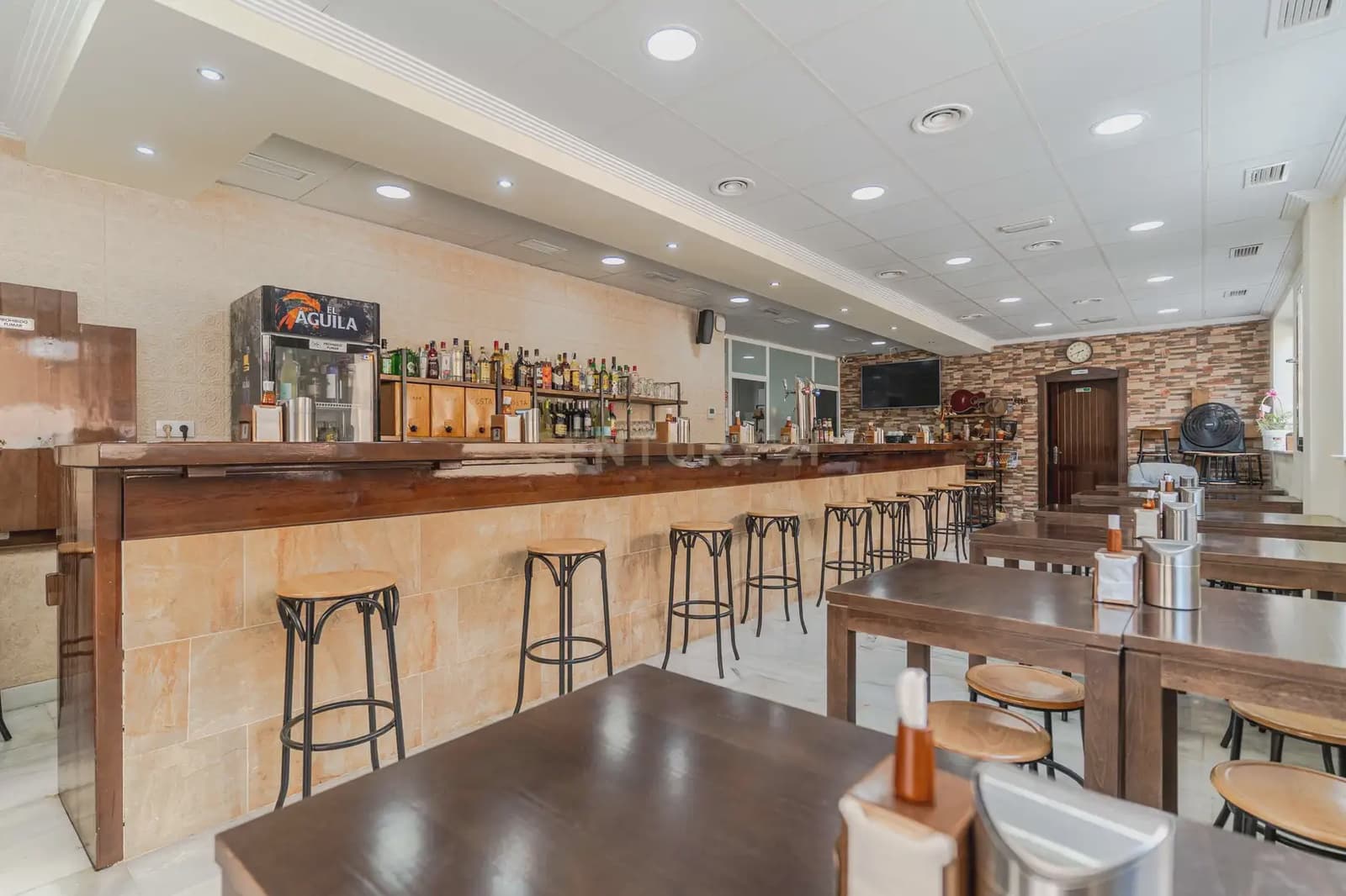 14 sypialnia Hotel na sprzedaż w Motril - 549 900 € (Ref: 9999840)