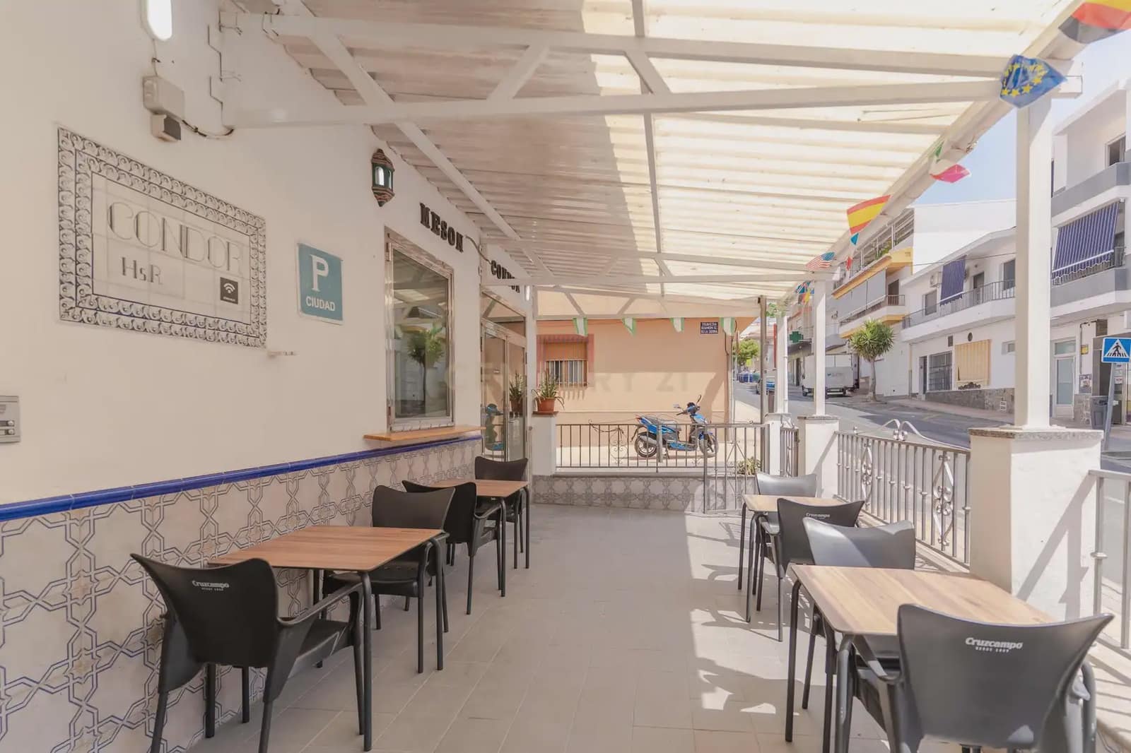 14 sypialnia Hotel na sprzedaż w Motril - 549 900 € (Ref: 9999840)