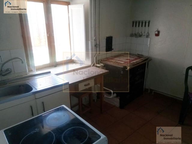 5 soverom Hus til salgs i Torre Val de San Pedro - € 63 000 (Ref: 9765350)