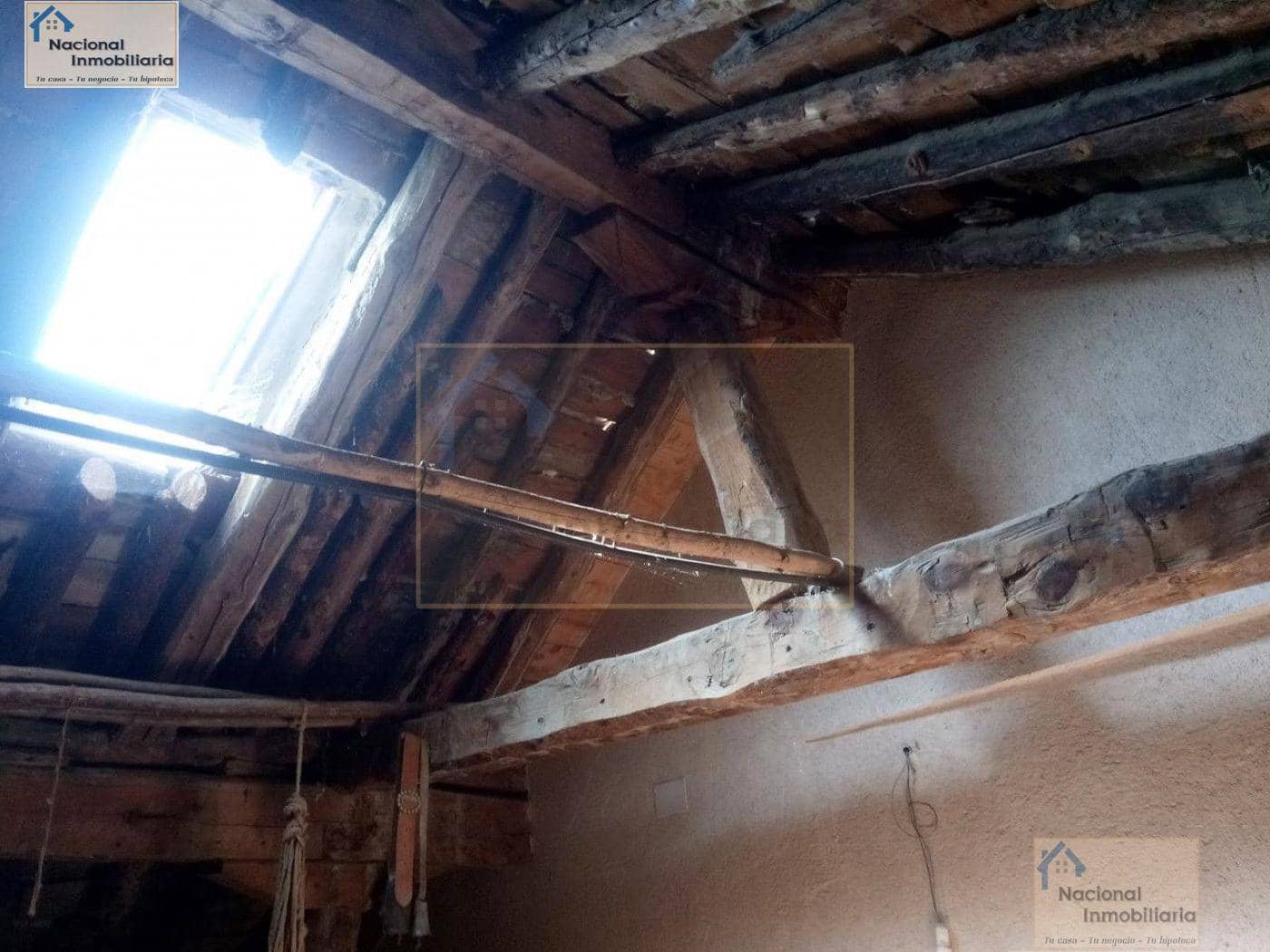 5 soverom Hus til salgs i Torre Val de San Pedro - € 63 000 (Ref: 9765350)