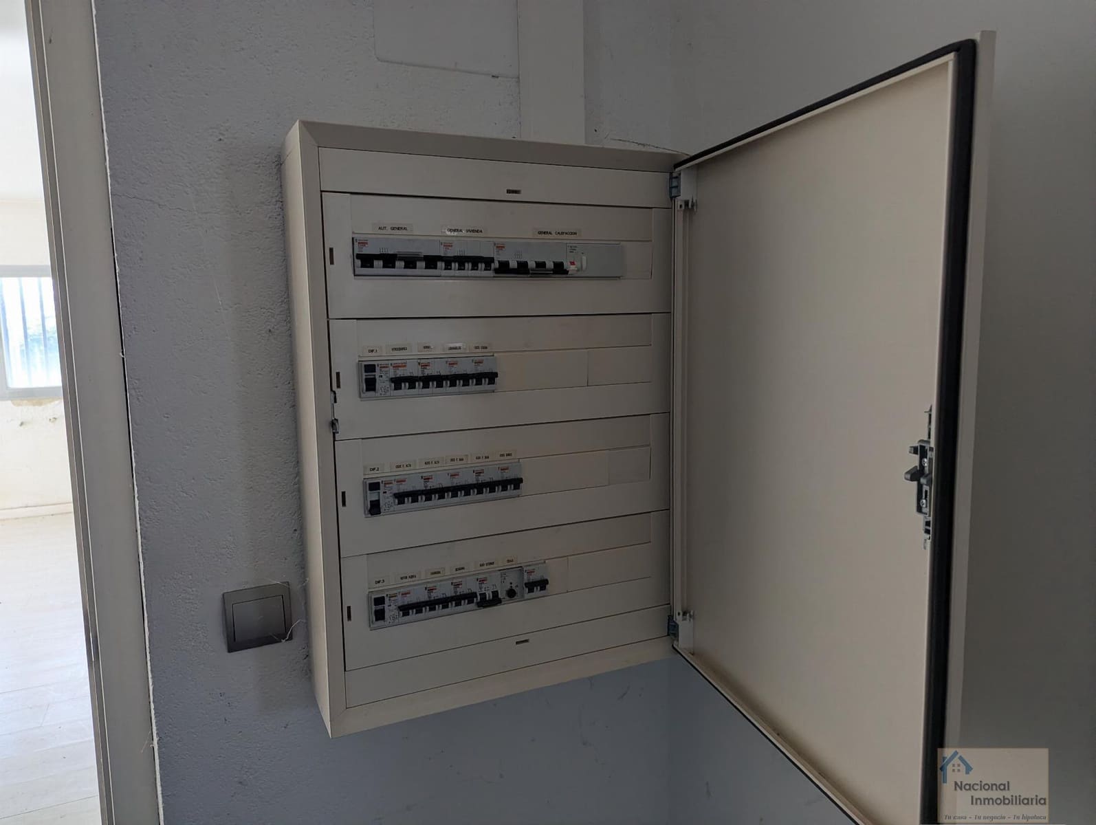 3 bedroom Villa for sale in Becerril de la Sierra with garage - € 545,000 (Ref: 9765353)