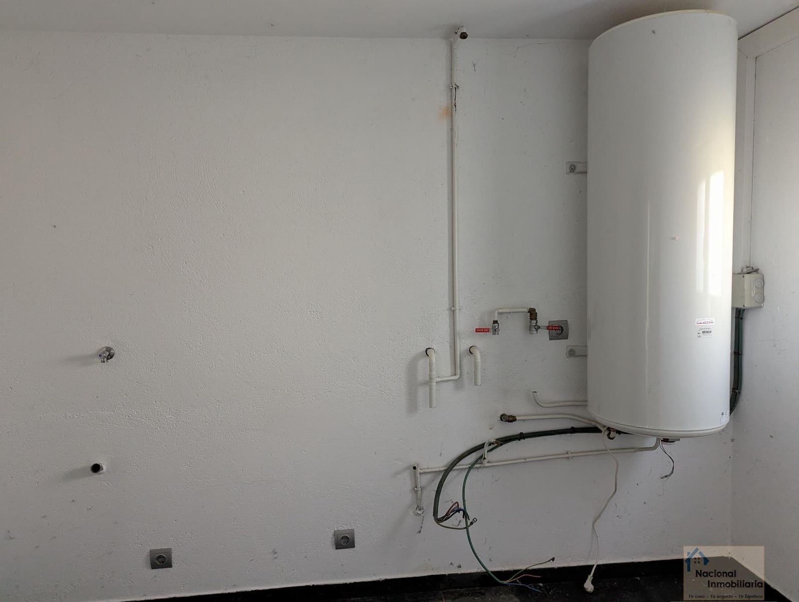 3 bedroom Villa for sale in Becerril de la Sierra with garage - € 545,000 (Ref: 9765353)