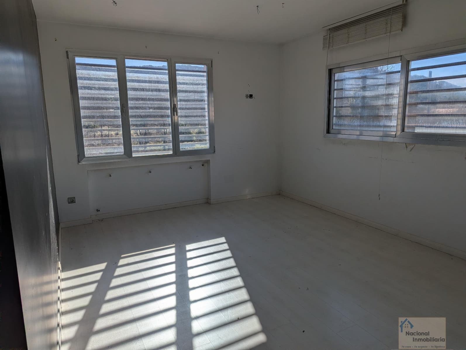 3 bedroom Villa for sale in Becerril de la Sierra with garage - € 545,000 (Ref: 9765353)