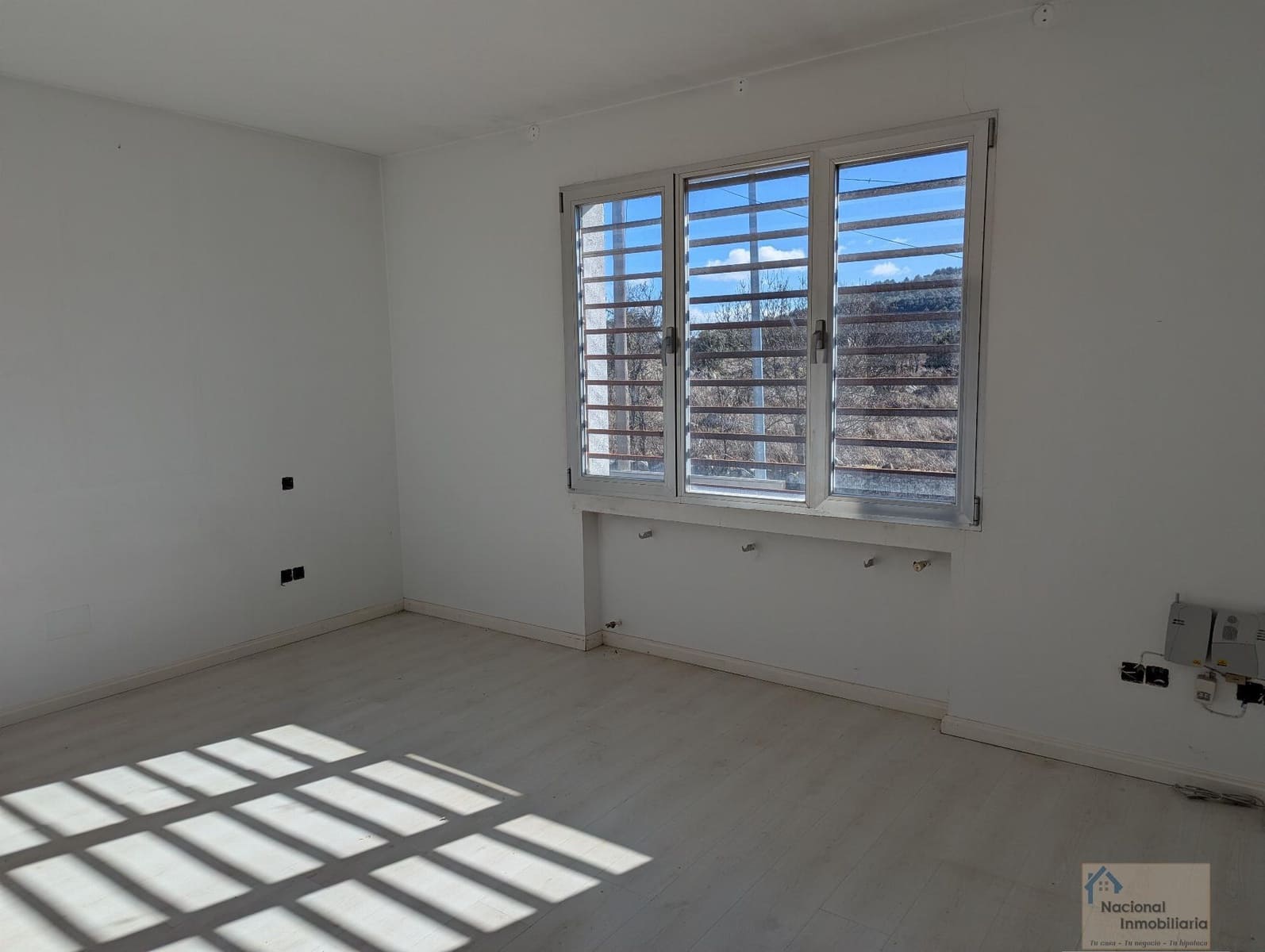 3 bedroom Villa for sale in Becerril de la Sierra with garage - € 545,000 (Ref: 9765353)