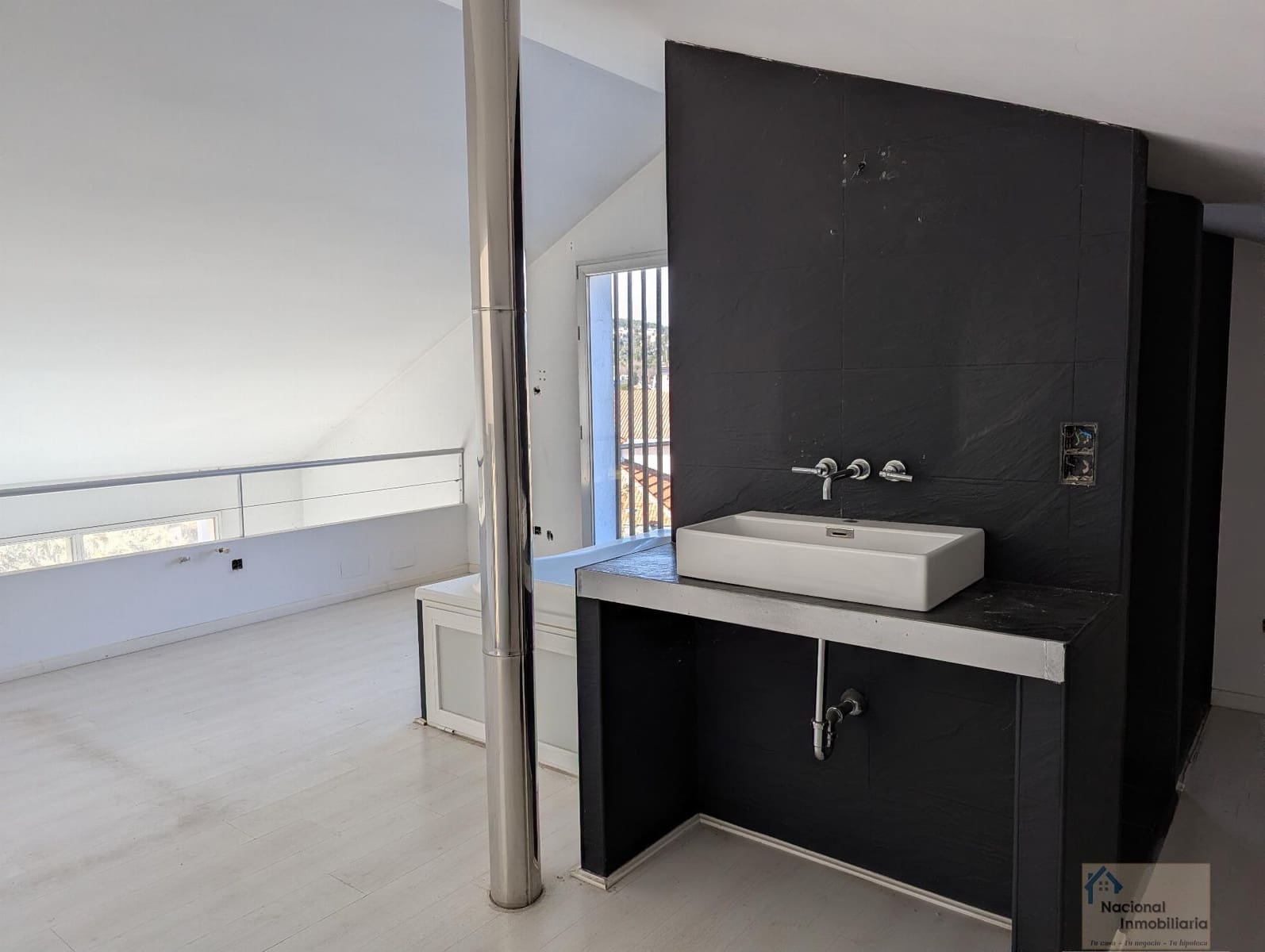 3 bedroom Villa for sale in Becerril de la Sierra with garage - € 545,000 (Ref: 9765353)