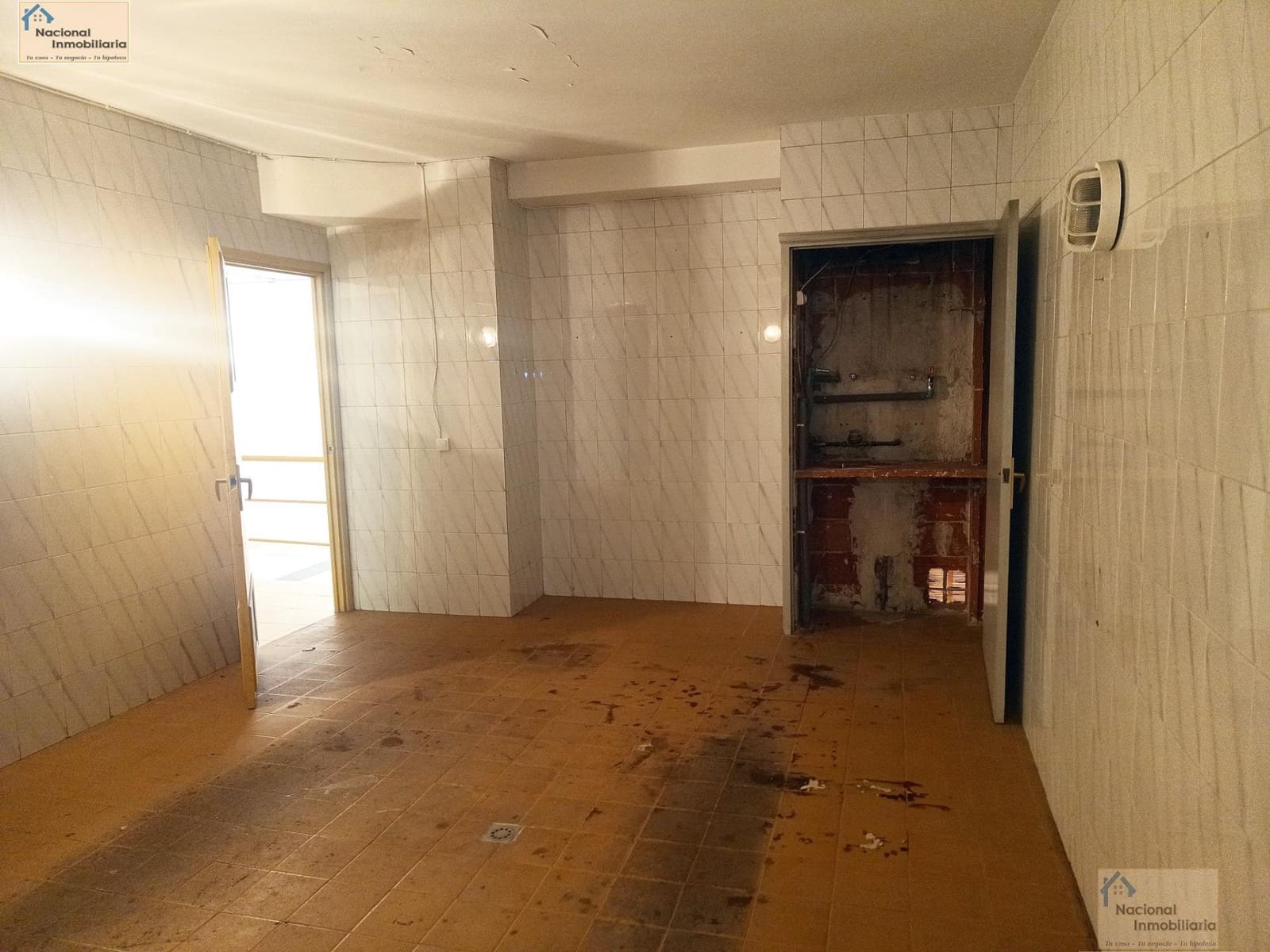 Commercial for rent in Segovia city - € 600 (Ref: 9765355)