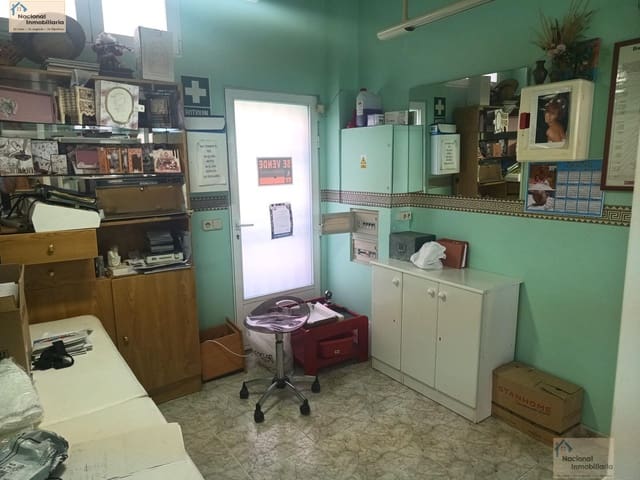 Erhverv til leje i Segovia by - € 500 (Ref: 9765356)