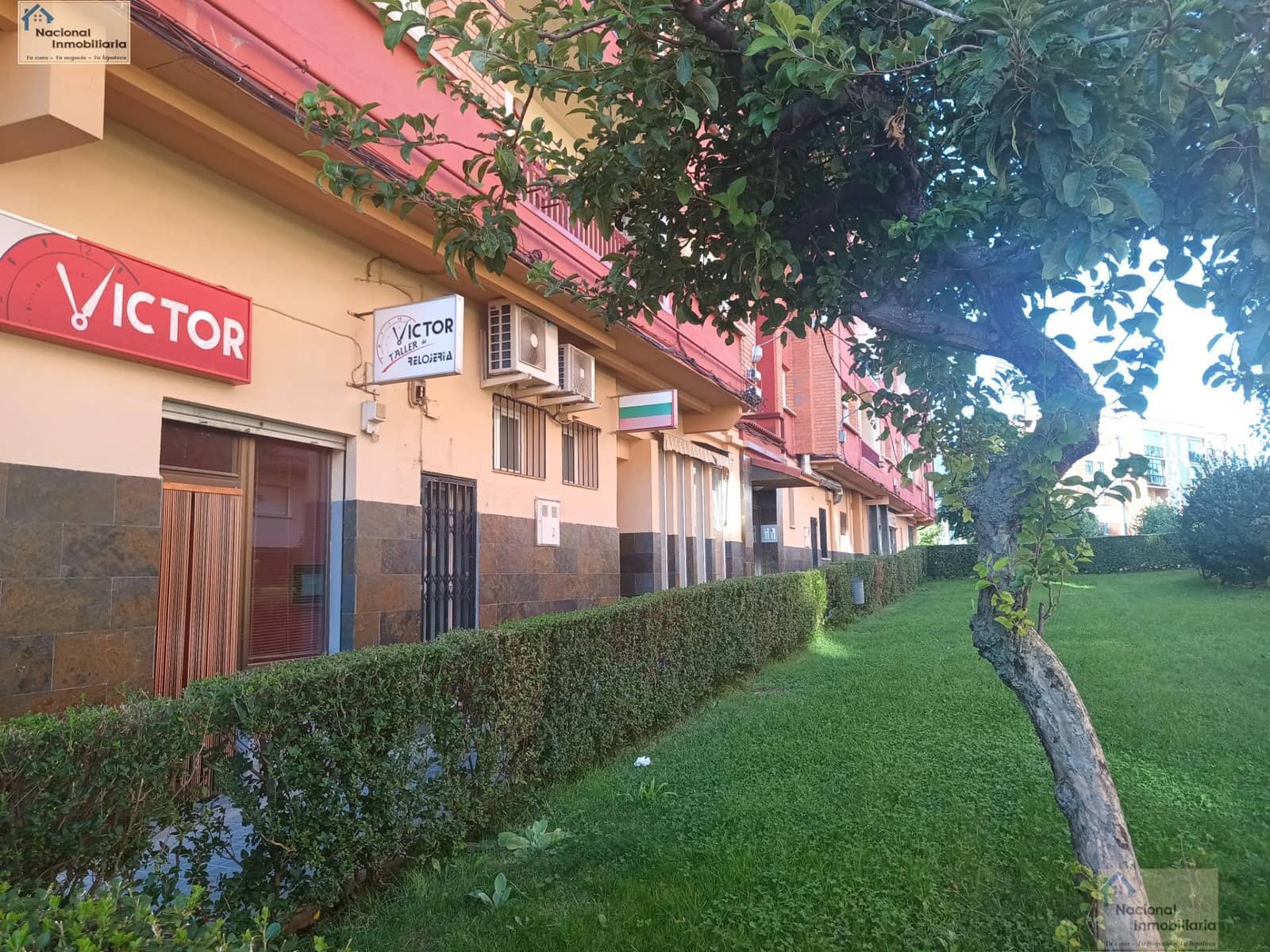 Commercial for rent in Segovia city - € 500 (Ref: 9765356)