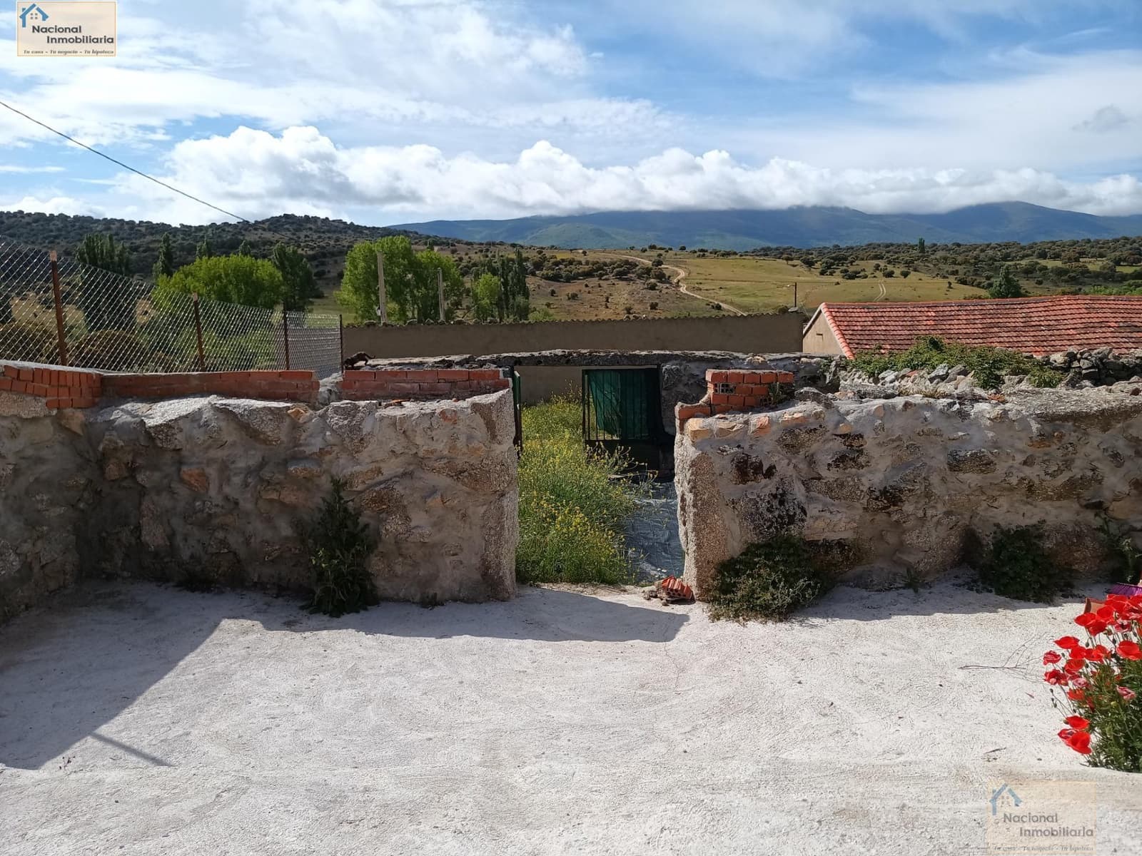 1 bedroom Finca/Country House for sale in Bonilla de la Sierra - € 19,500 (Ref: 9765358)