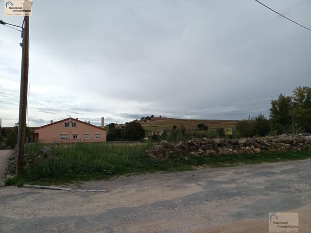 Building Plot for sale in Valdevacas y Guijar - € 18,700 (Ref: 9765359)
