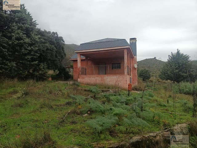 3 bedroom Villa for sale in Robledo de Chavela with garage - € 235,000 (Ref: 9765364)