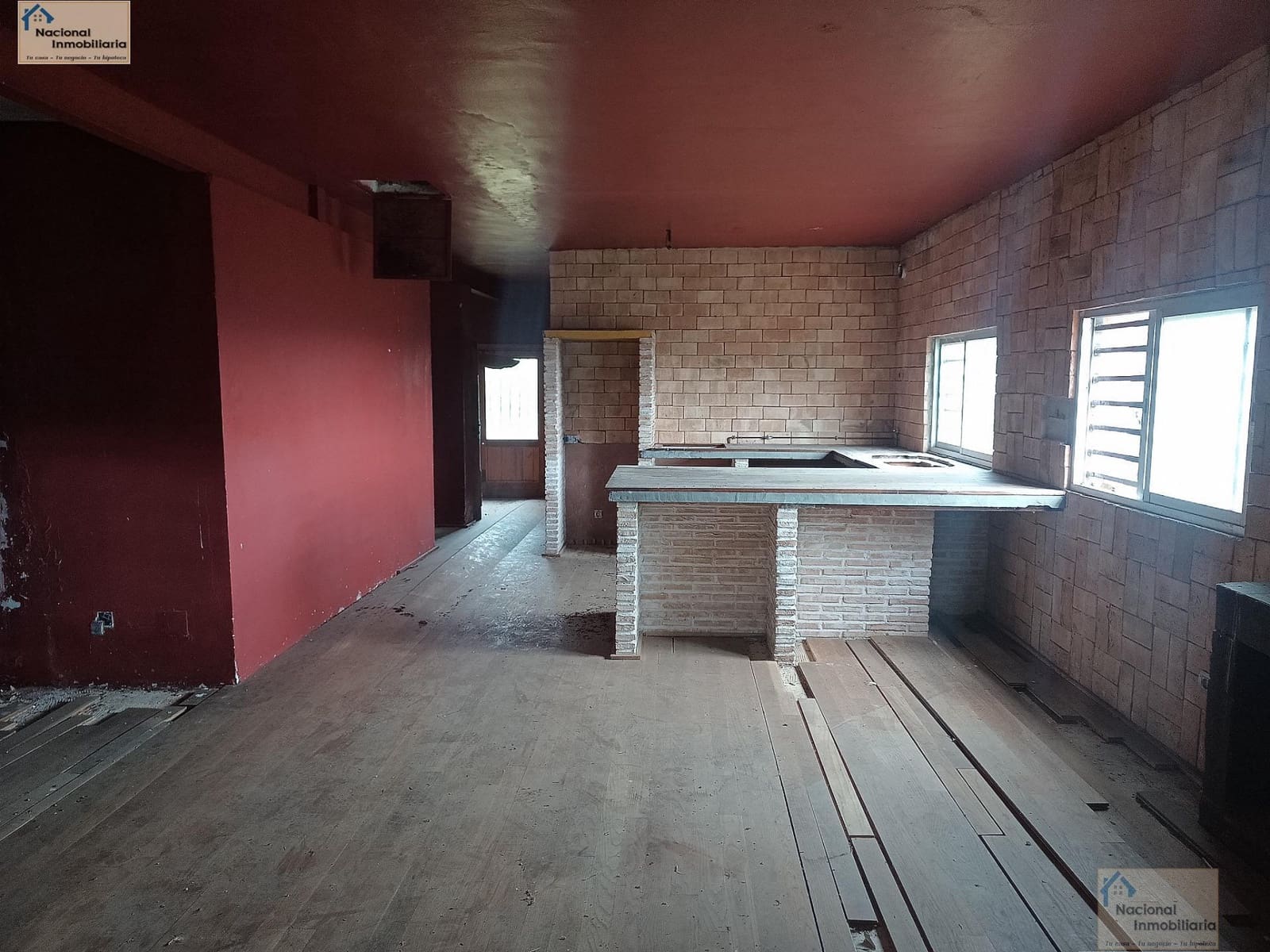 3 bedroom Villa for sale in Robledo de Chavela with garage - € 235,000 (Ref: 9765364)