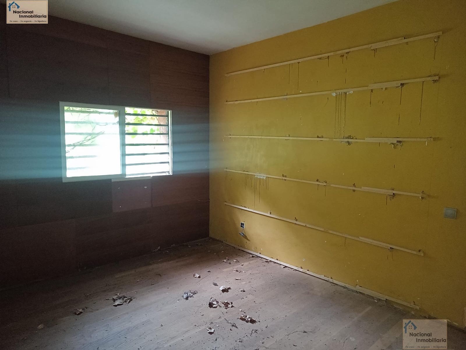 3 bedroom Villa for sale in Robledo de Chavela with garage - € 235,000 (Ref: 9765364)