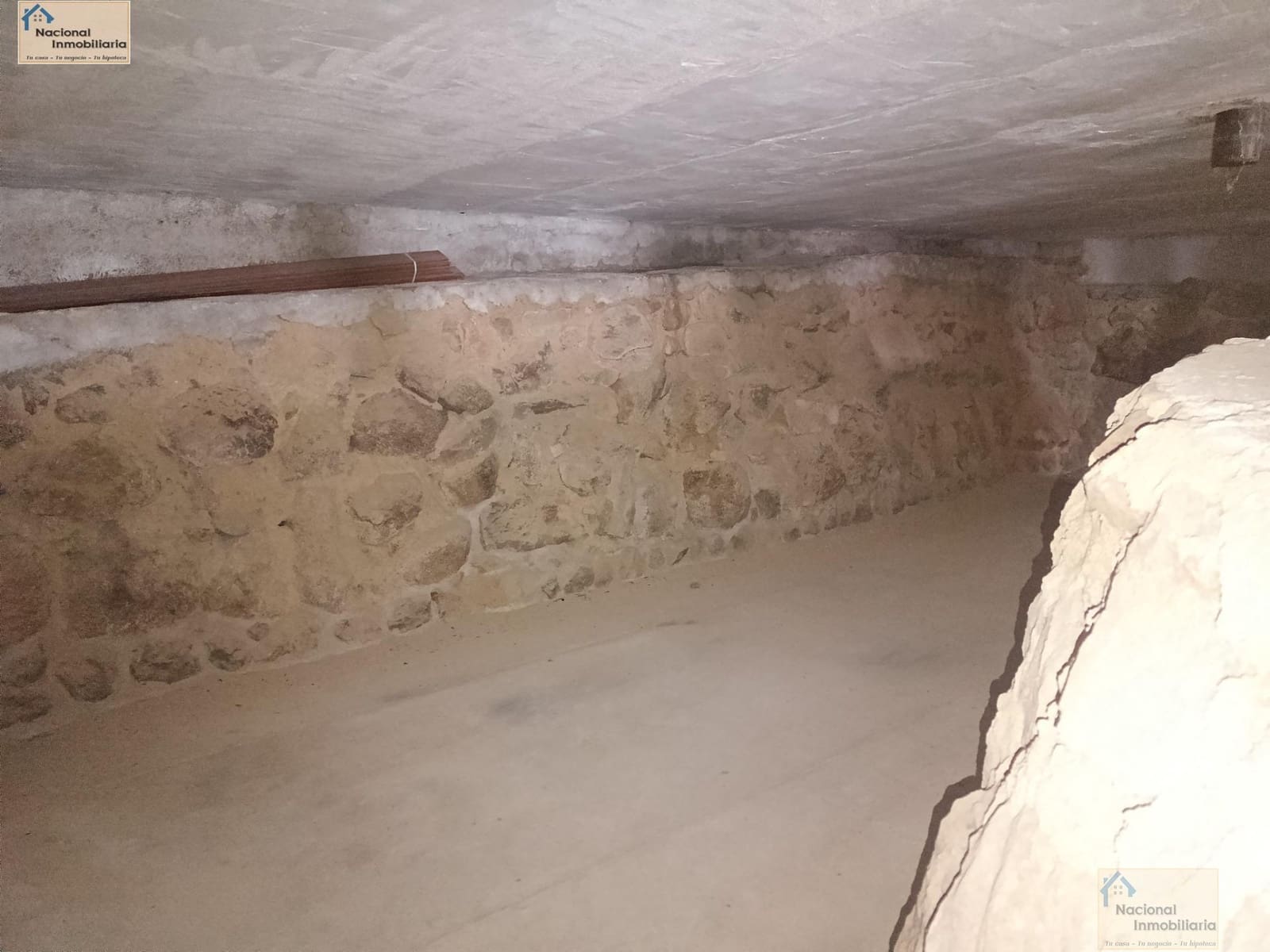 3 bedroom Villa for sale in Robledo de Chavela with garage - € 235,000 (Ref: 9765364)