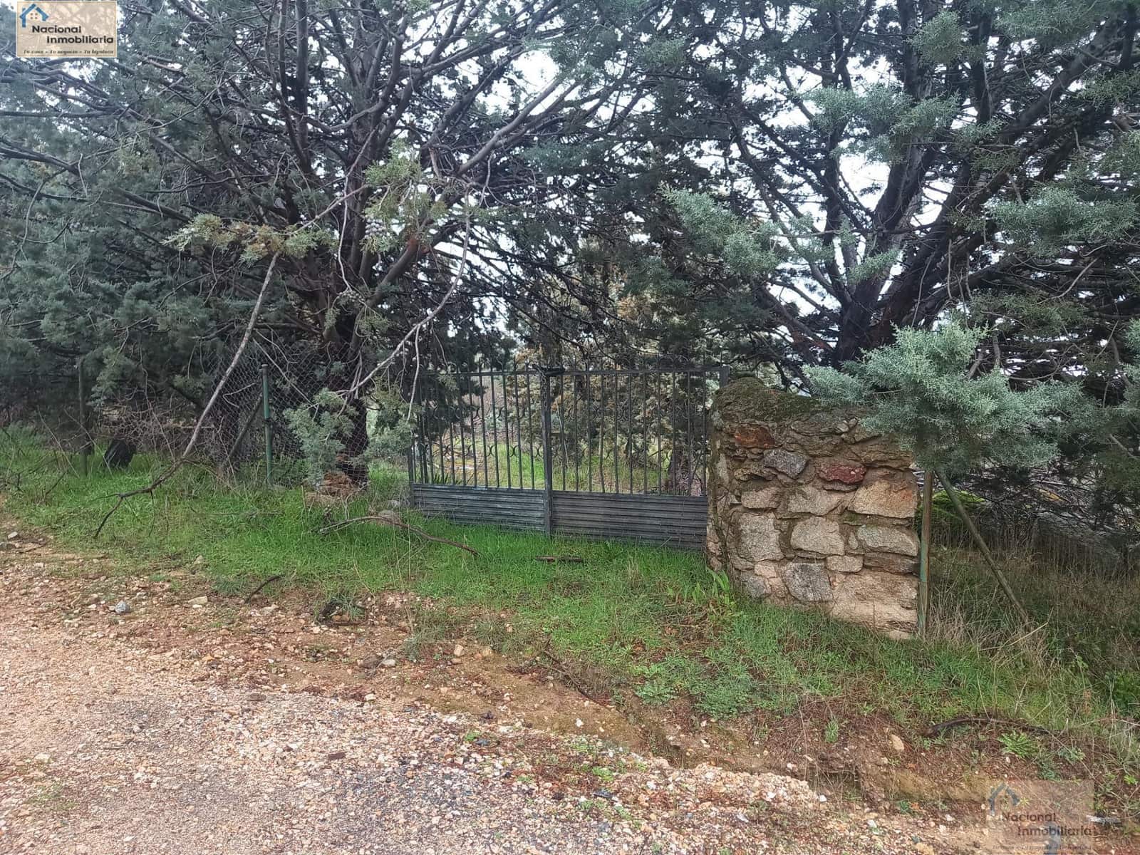 3 bedroom Villa for sale in Robledo de Chavela with garage - € 235,000 (Ref: 9765364)