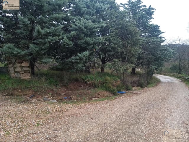 3 bedroom Villa for sale in Robledo de Chavela with garage - € 235,000 (Ref: 9765364)