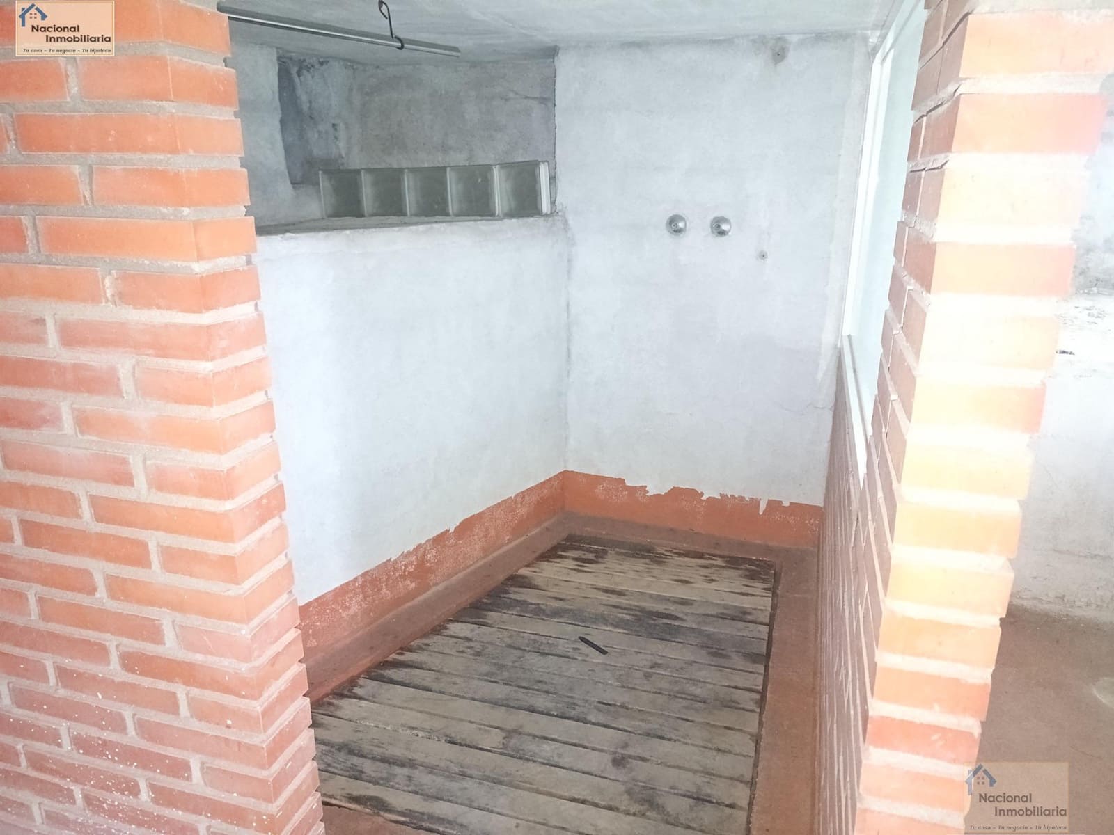 3 bedroom Villa for sale in Robledo de Chavela with garage - € 235,000 (Ref: 9765364)