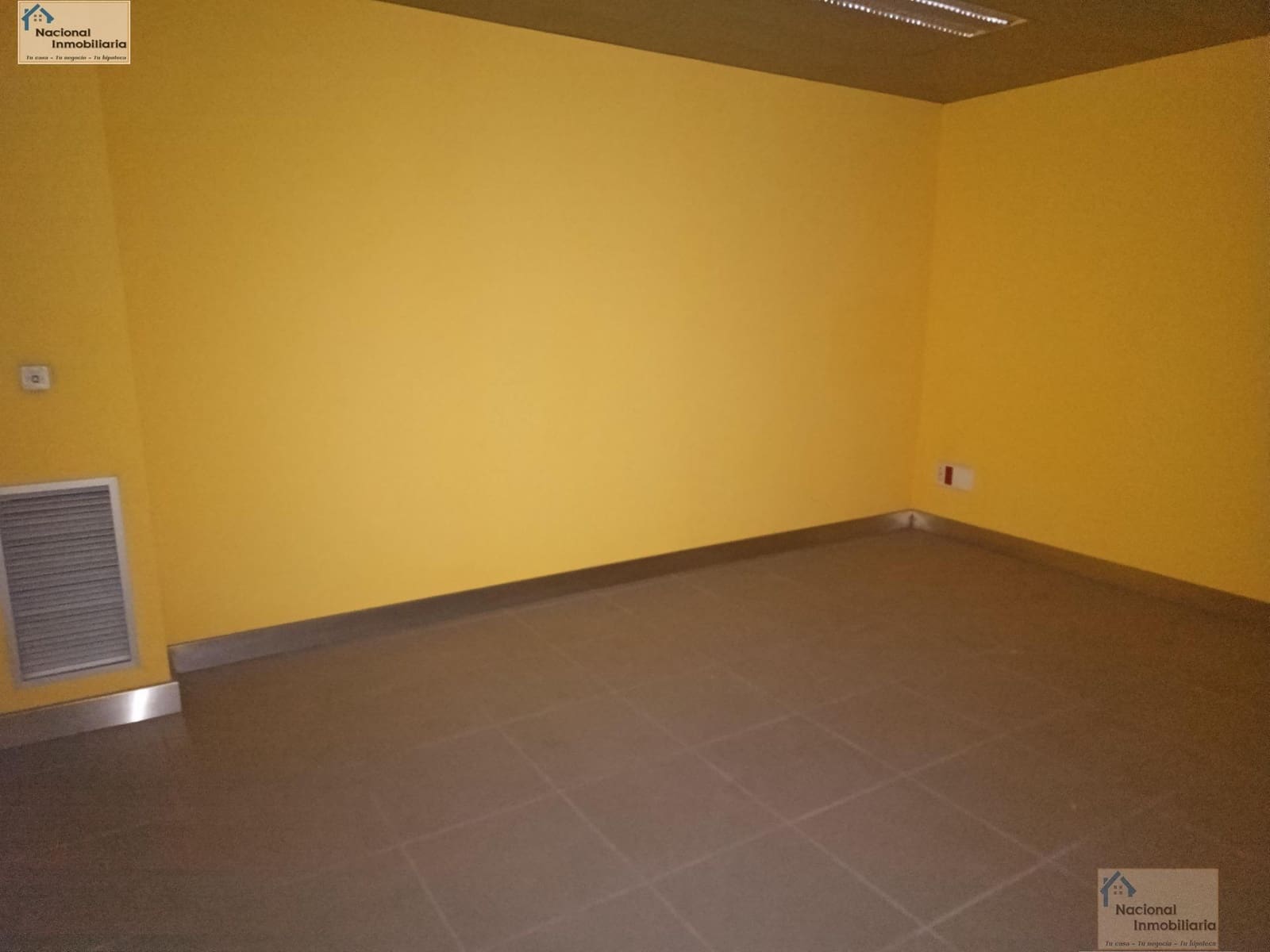 Commercial for sale in Leganes - € 379,000 (Ref: 9765365)