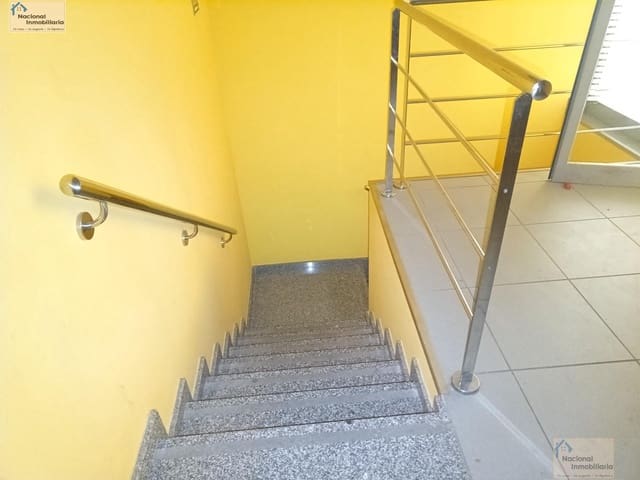 Kaupallinen myytävänä paikassa Leganés - 379 000 € (Ref: 9765365)