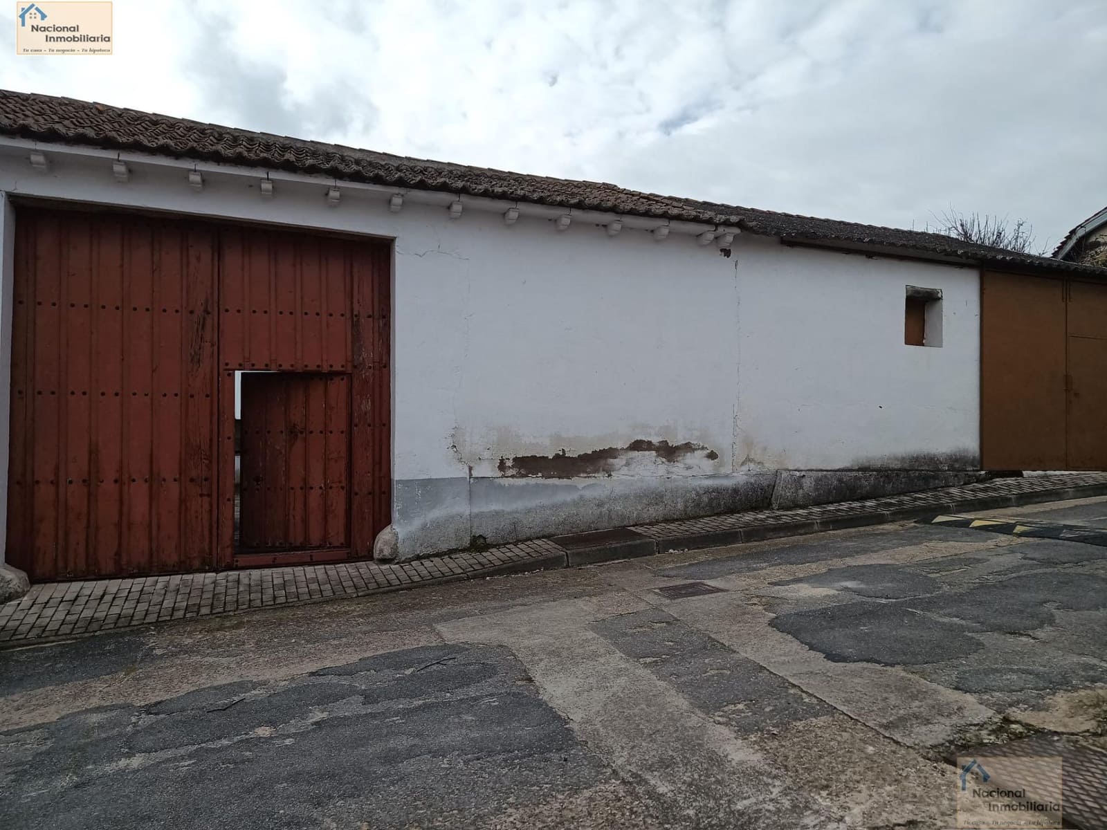 5 soverom Hus til salgs i Fuente de Santa Cruz med garasje - € 60 000 (Ref: 9765366)