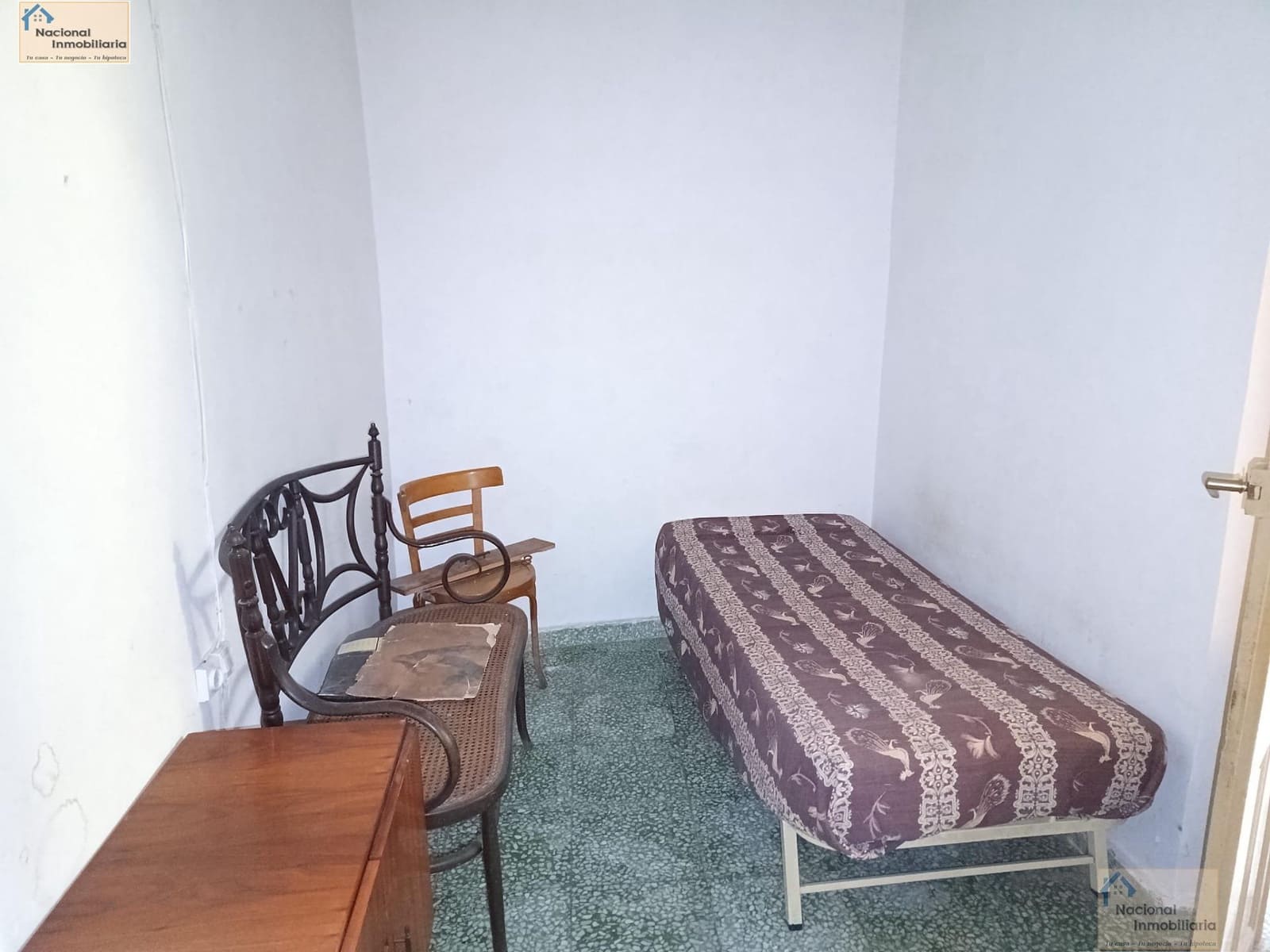 5 soverom Hus til salgs i Fuente de Santa Cruz med garasje - € 60 000 (Ref: 9765366)