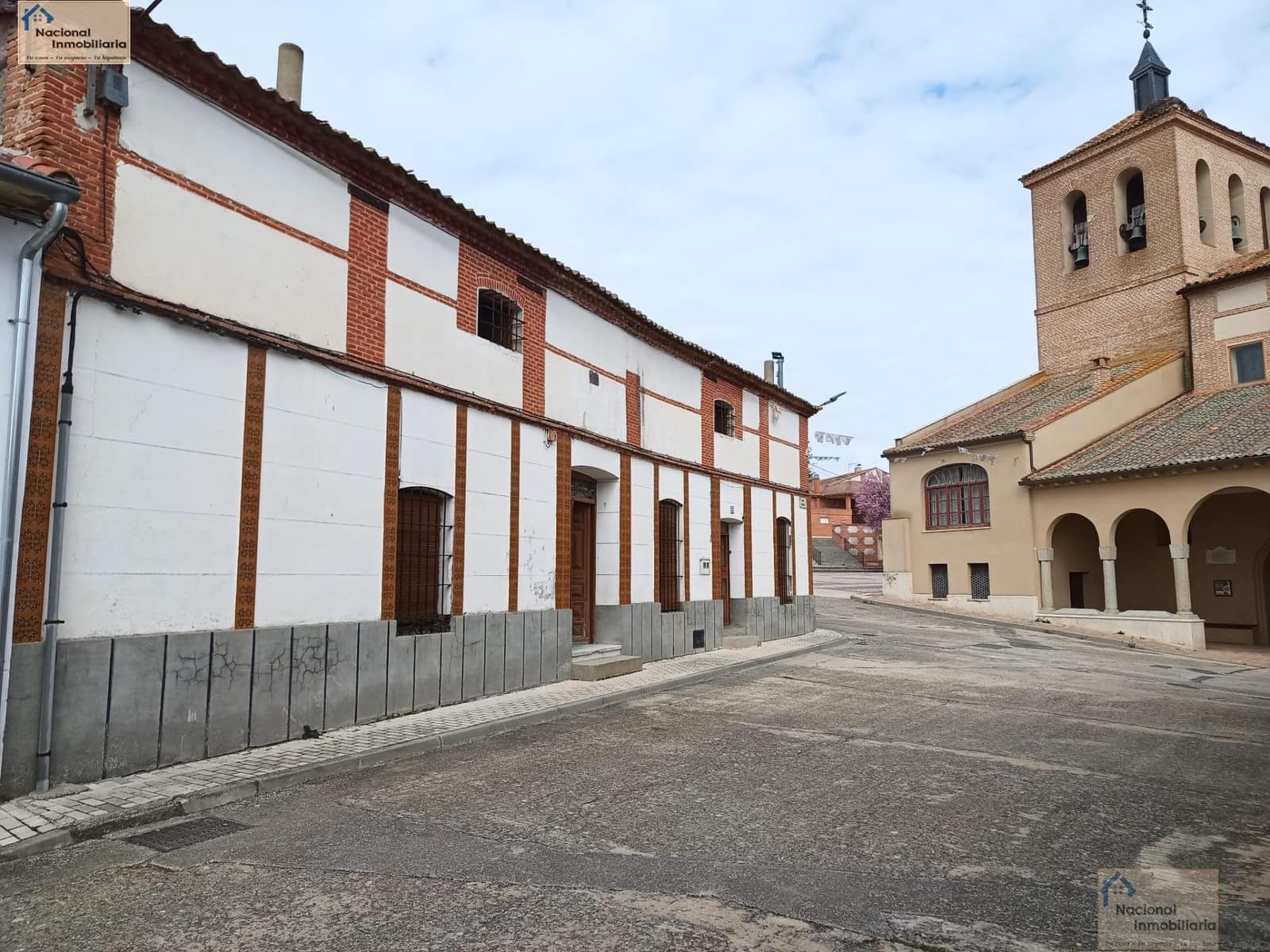 5 soverom Hus til salgs i Fuente de Santa Cruz med garasje - € 60 000 (Ref: 9765366)