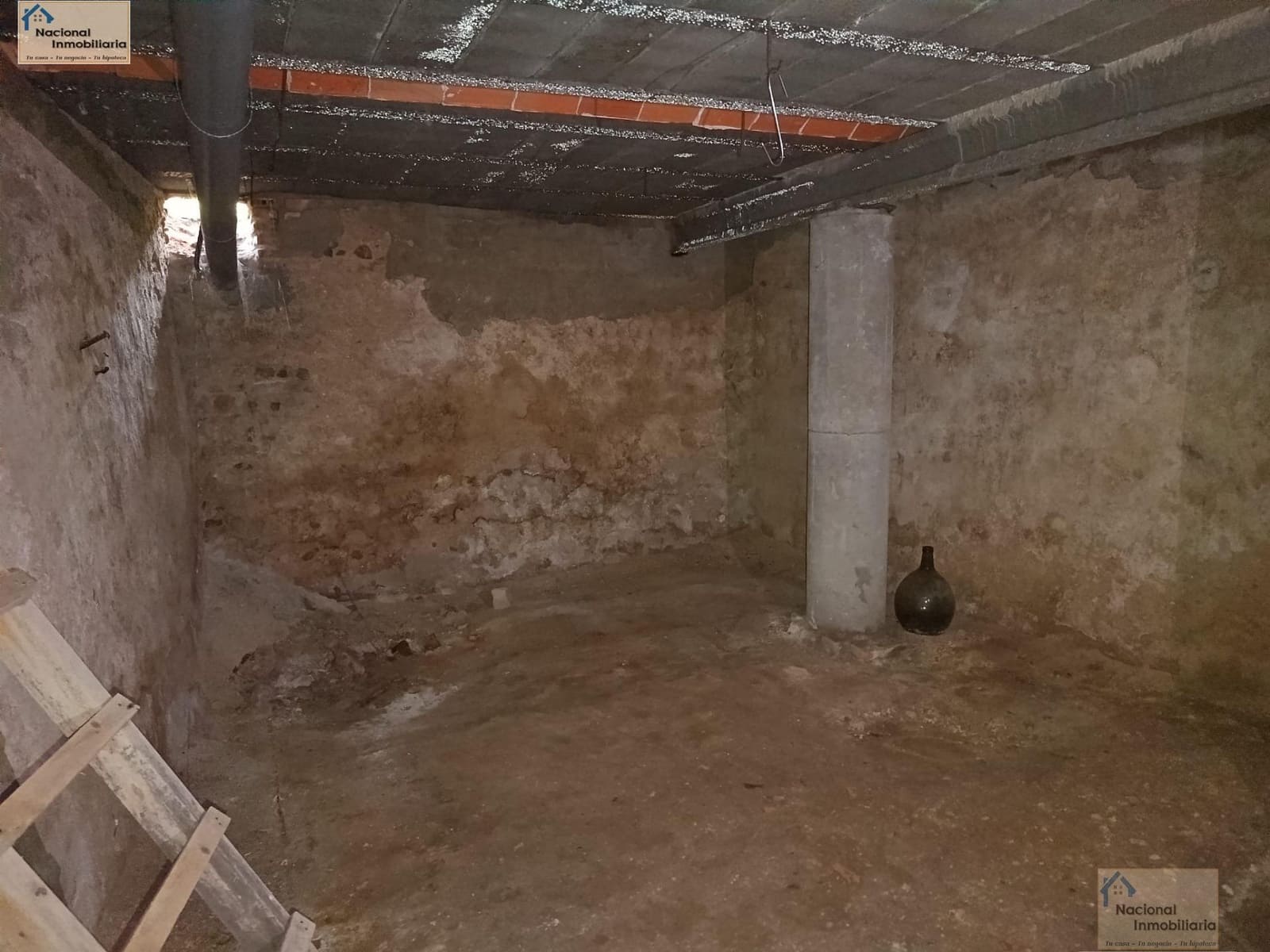 5 soverom Hus til salgs i Fuente de Santa Cruz med garasje - € 60 000 (Ref: 9765366)