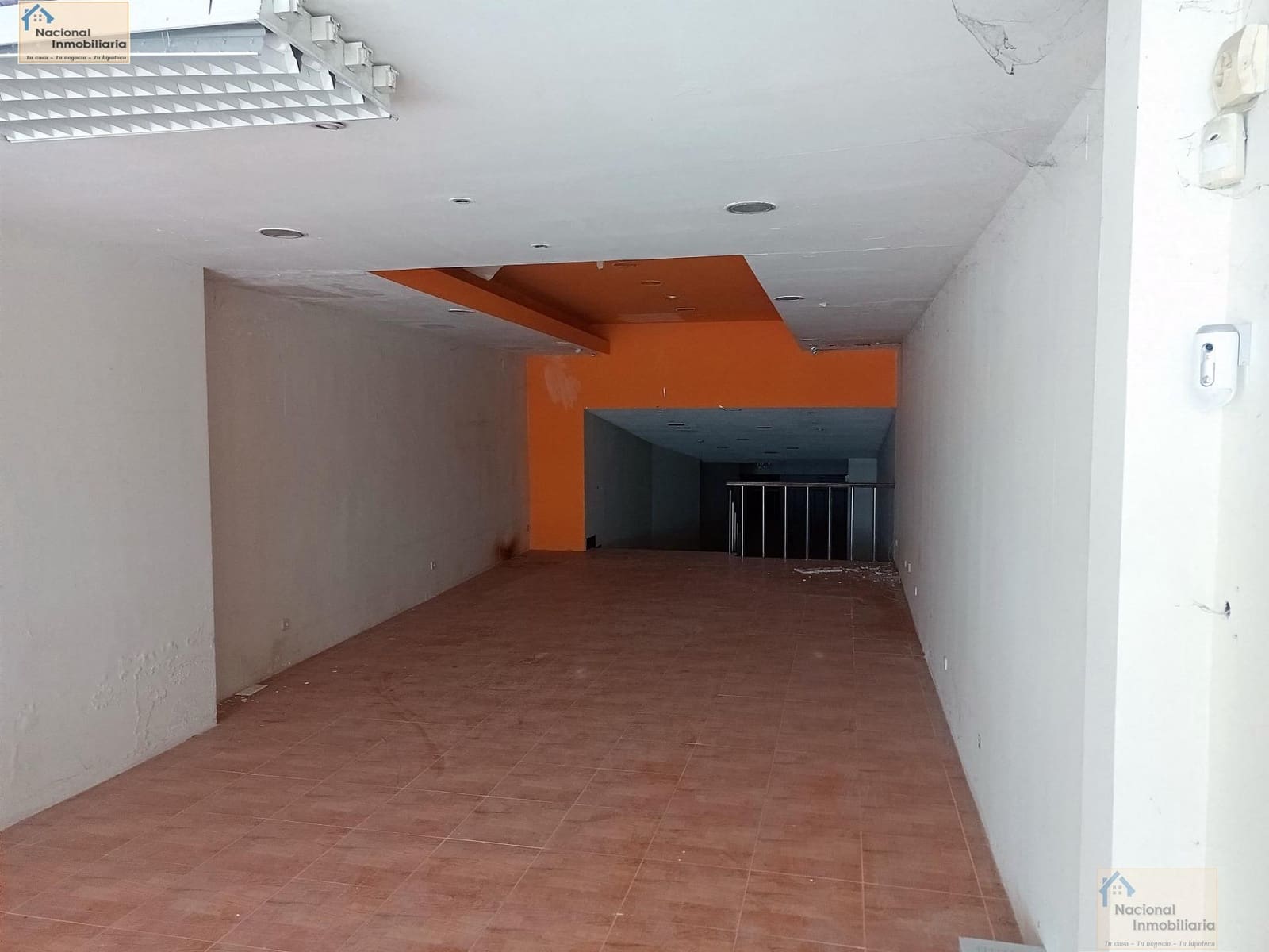 Commercial for sale in Alcobendas - € 395,000 (Ref: 9765367)